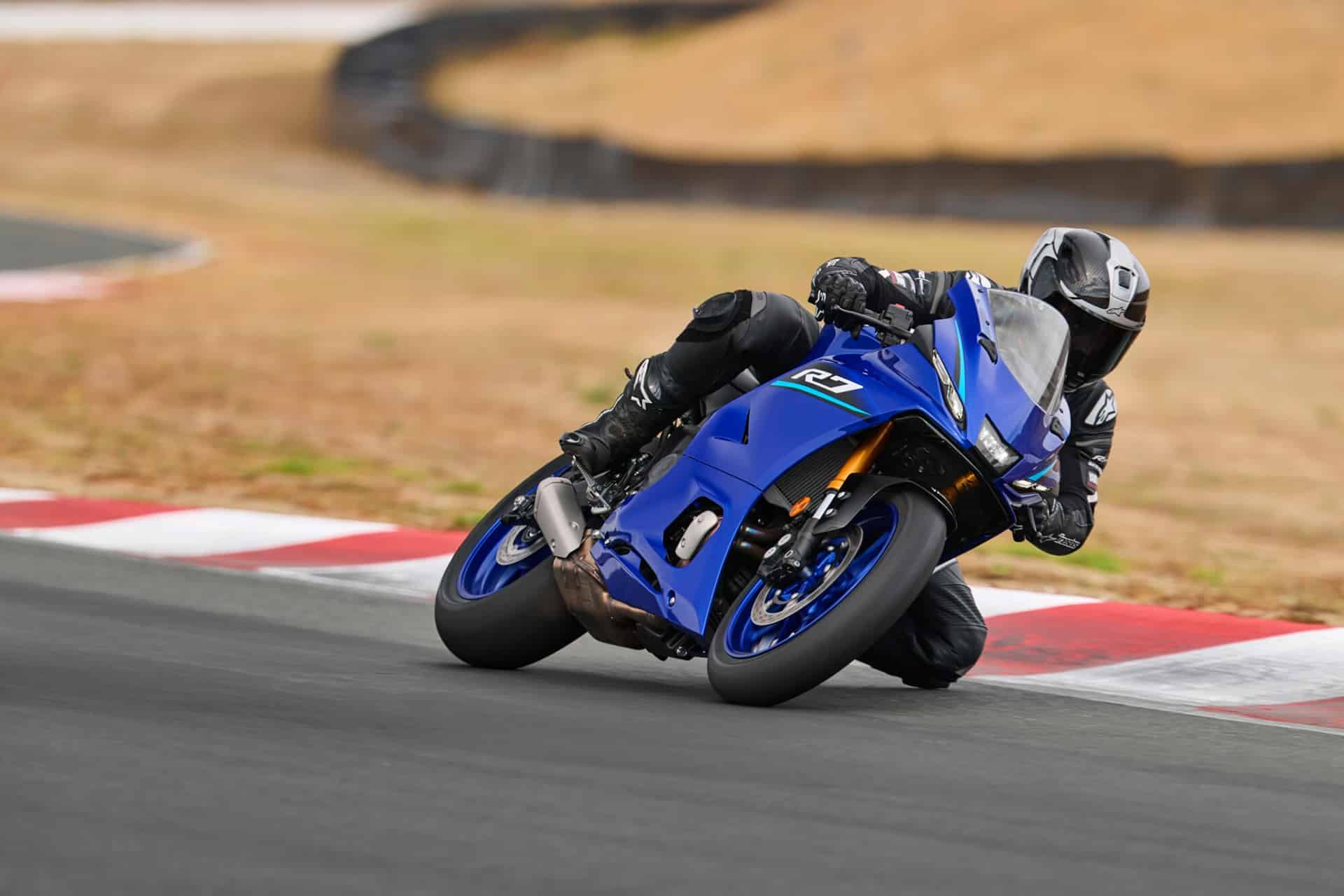 Yamaha R7 2026