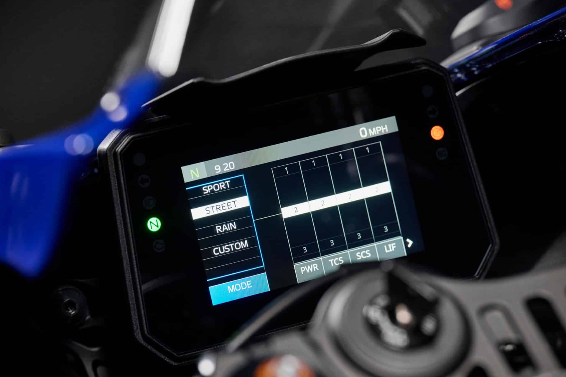 Yamaha R7 2026