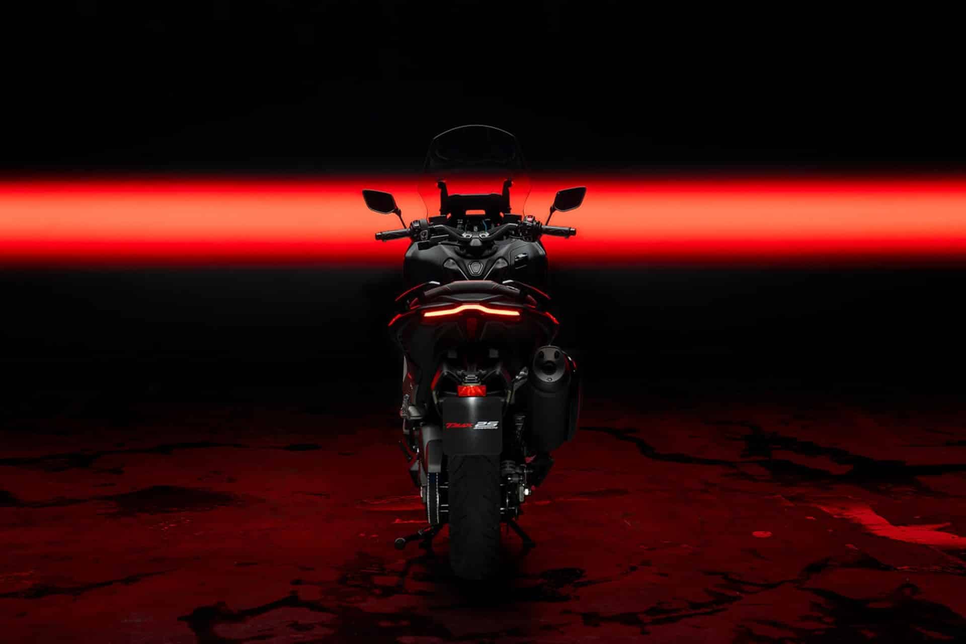 Yamaha presenta su TMAX Edición Especial 25 Aniversario