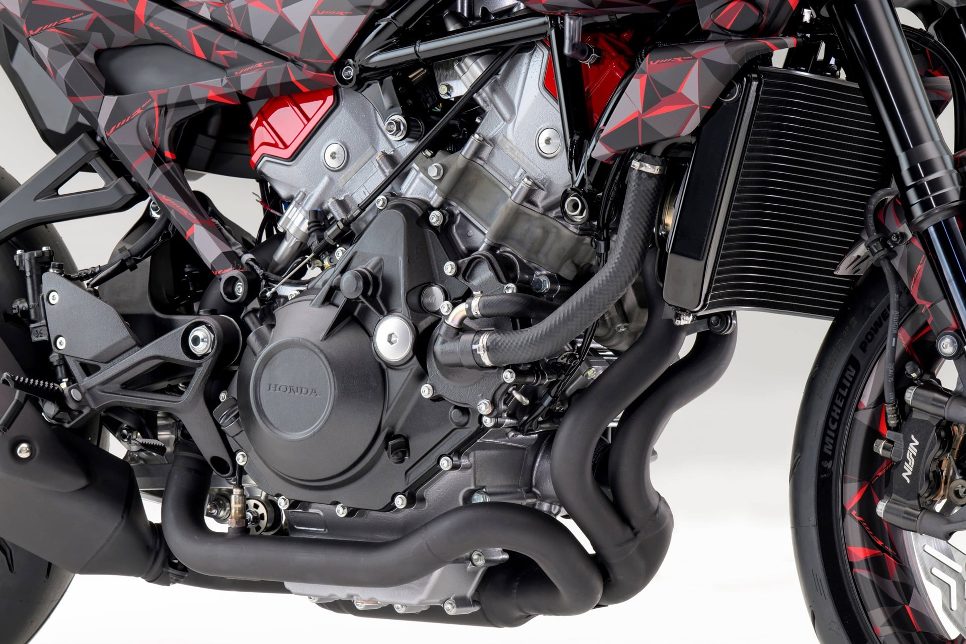 Honda presenta la V3R 900 E-Compressor, su moto más avanzada hasta la fecha