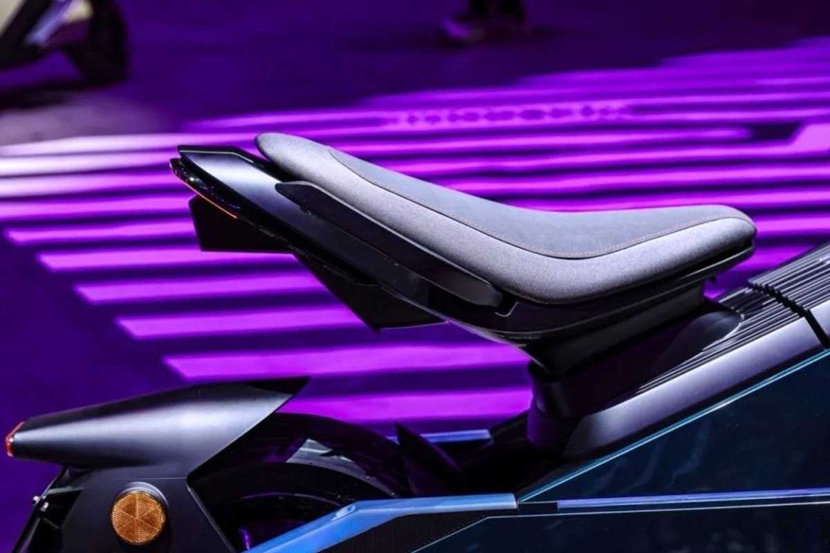 Scoox ZeroX7: La tecnología urbana que no renuncia a un diseño vanguardista