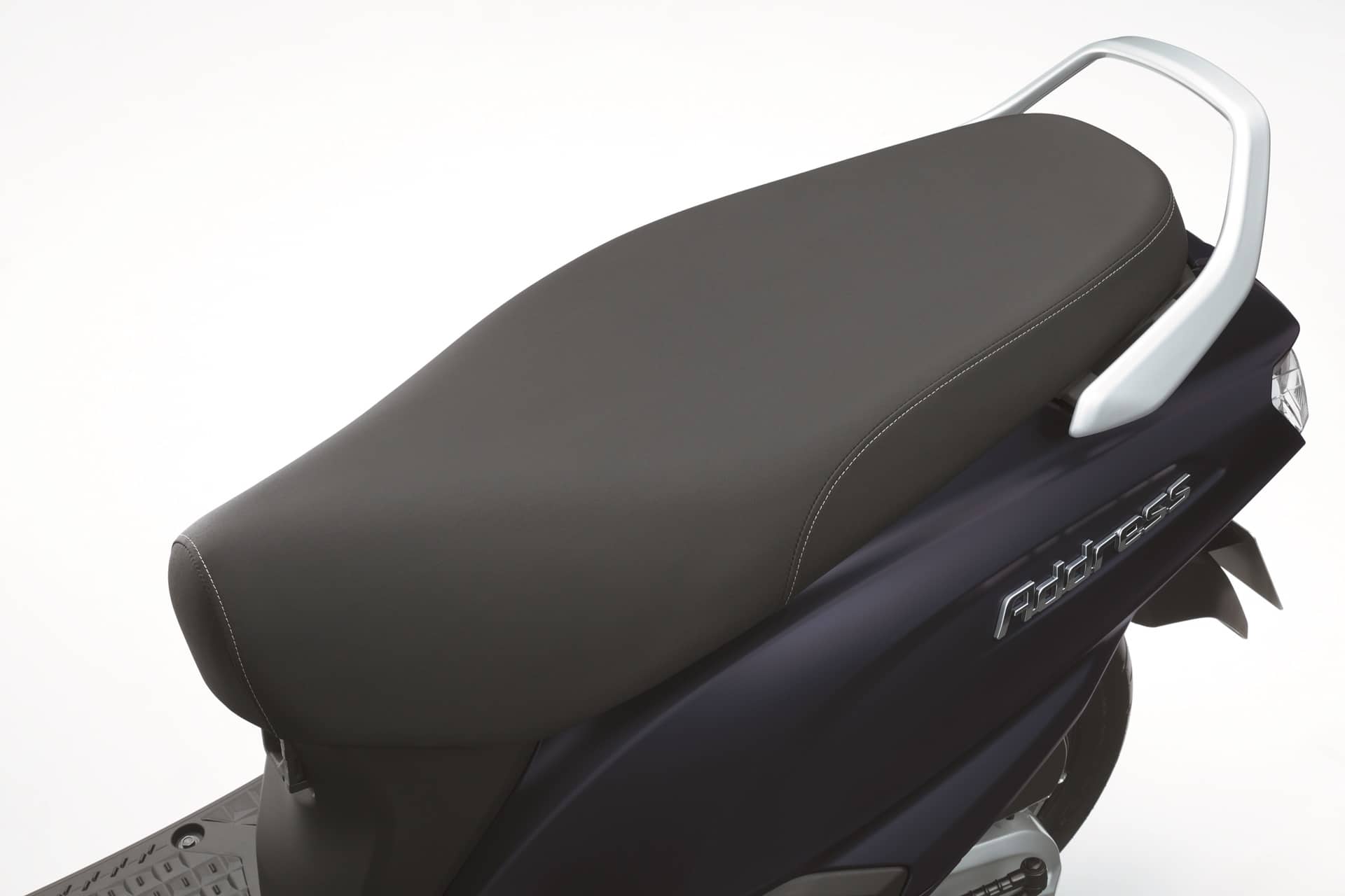Suzuki refuerza en 2026 su Address 125 elevando su rendimiento, funcionalidad y atractivo visual