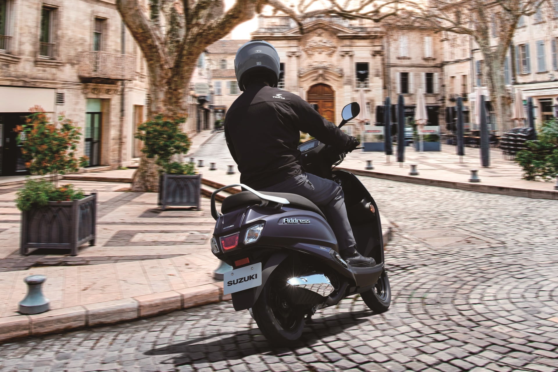 Suzuki refuerza en 2026 su Address 125 elevando su rendimiento, funcionalidad y atractivo visual