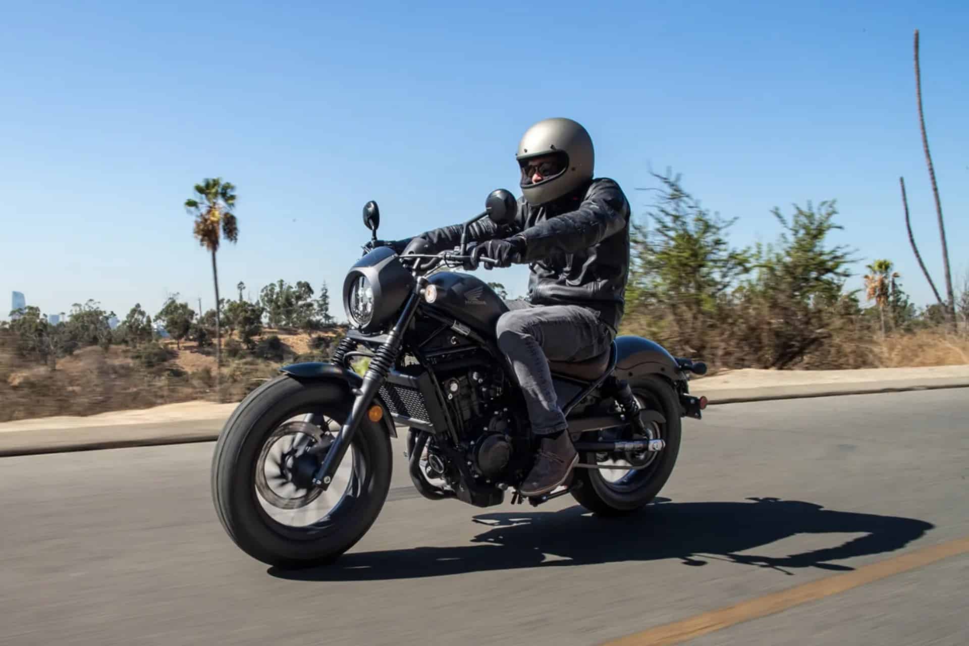 Las 5 motos con el asiento más bajo