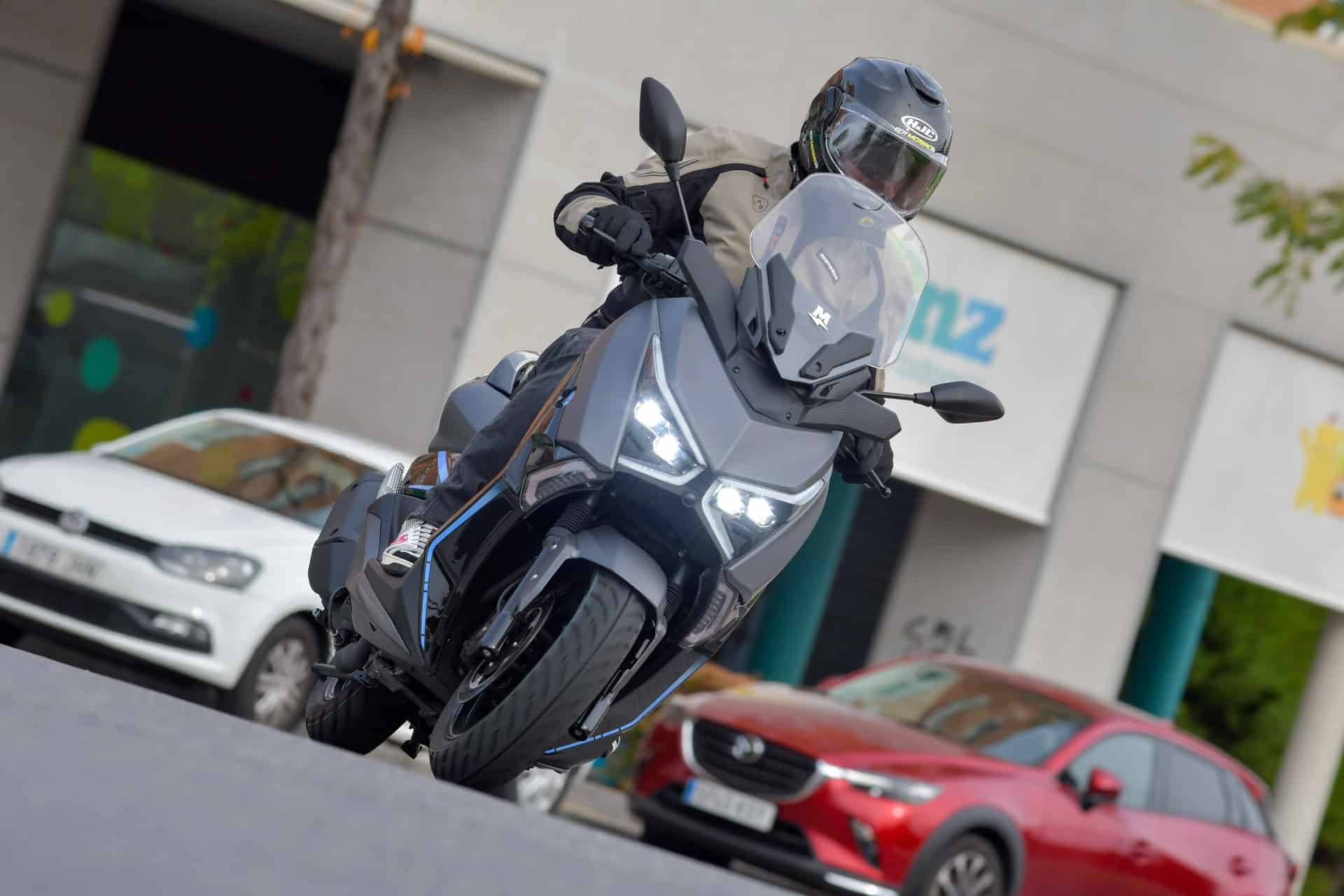 Prueba HJC F100 Carbon