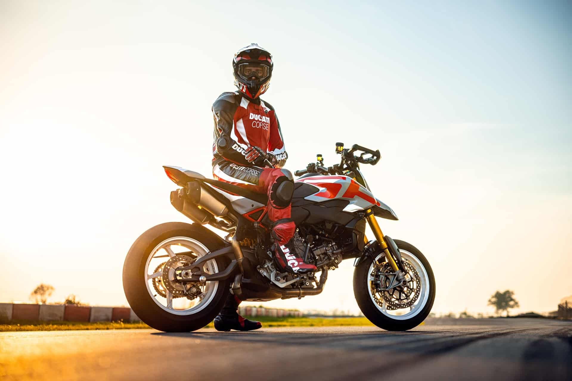 Ducati Hypermotard V2 2026