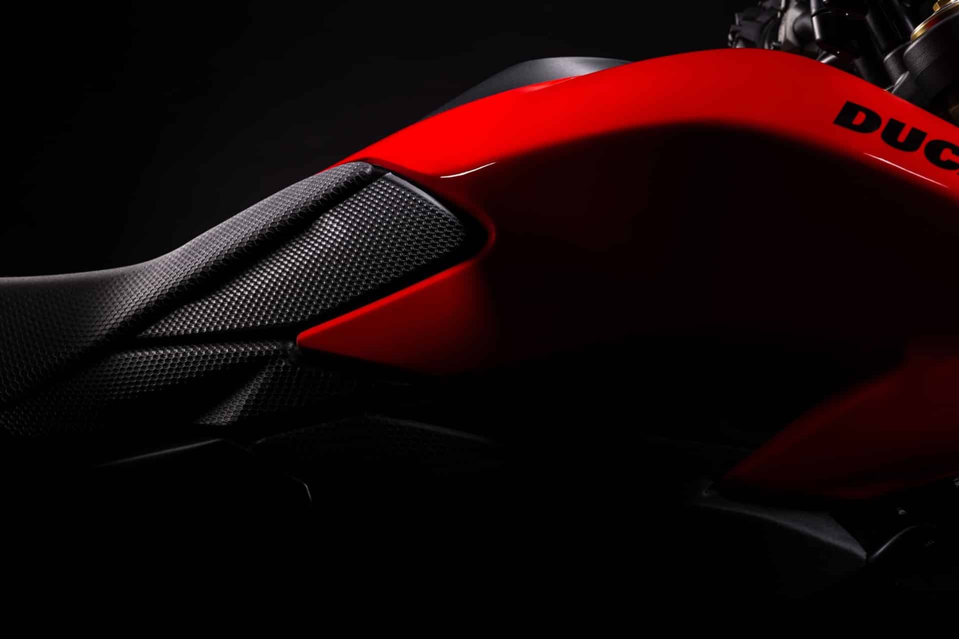 Ducati Hypermotard V2 2026