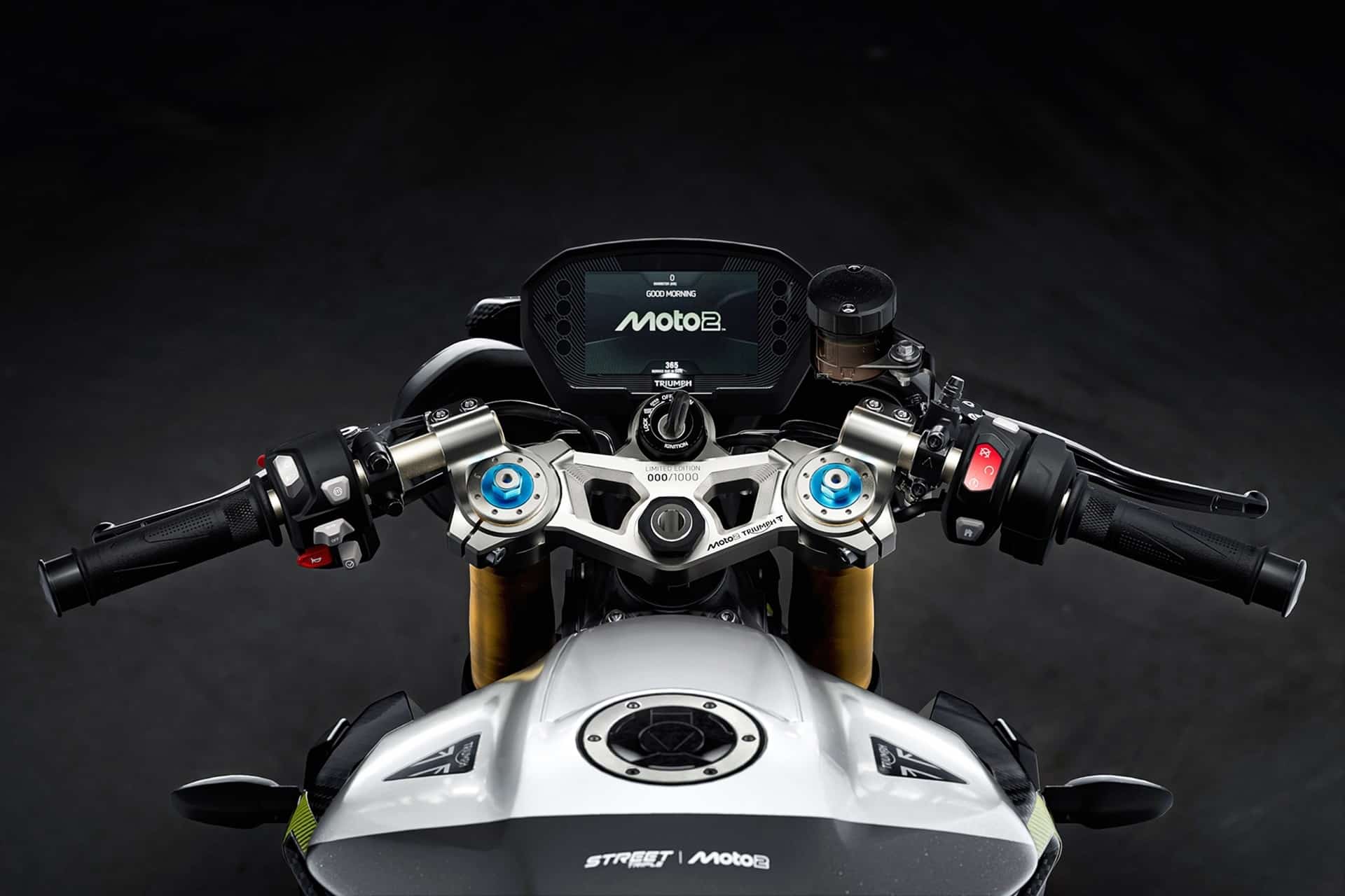 Triumph presenta las nuevas ediciones limitadas Street Triple 765 RX y Street Triple Moto2 2026