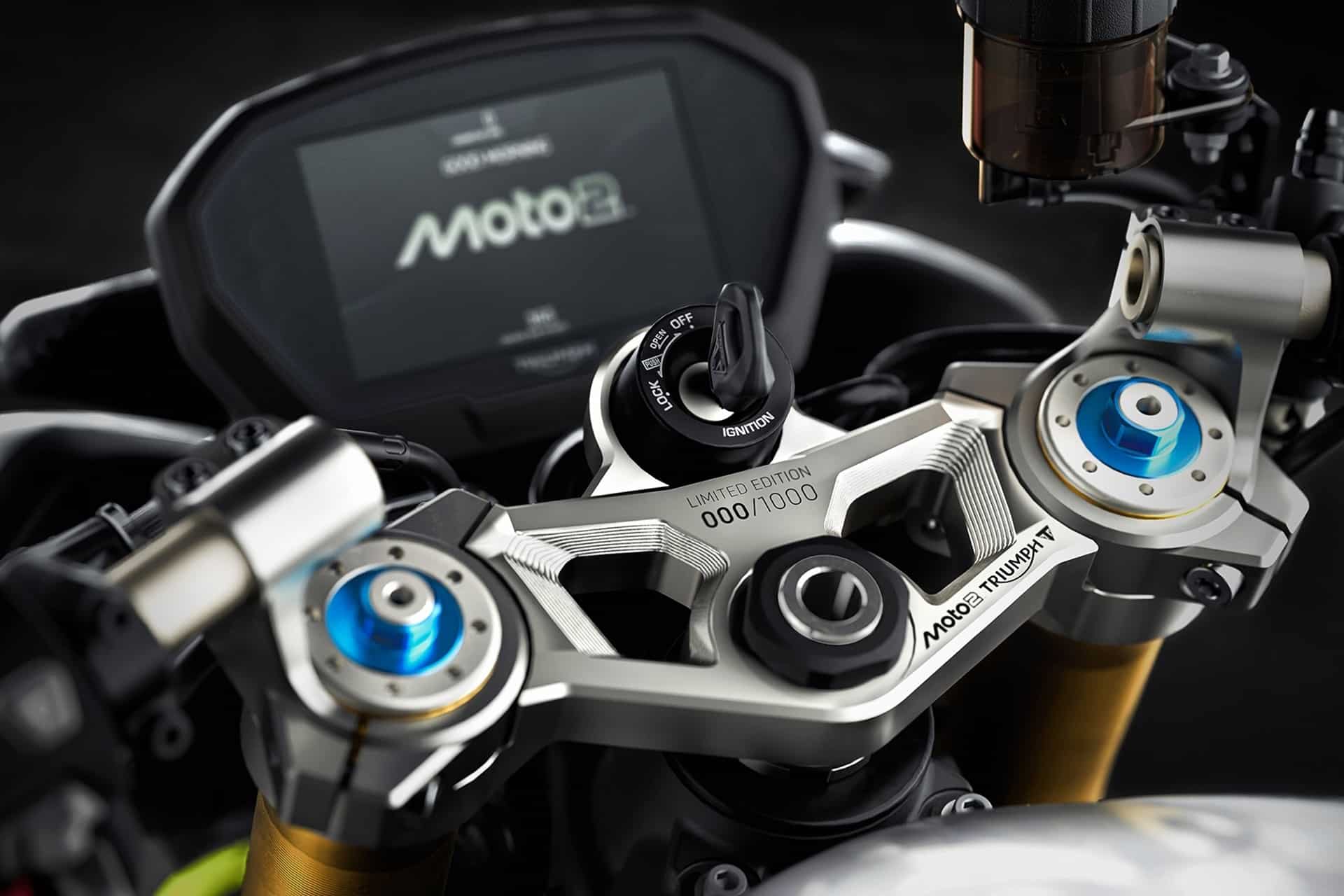 Triumph presenta las nuevas ediciones limitadas Street Triple 765 RX y Street Triple Moto2 2026