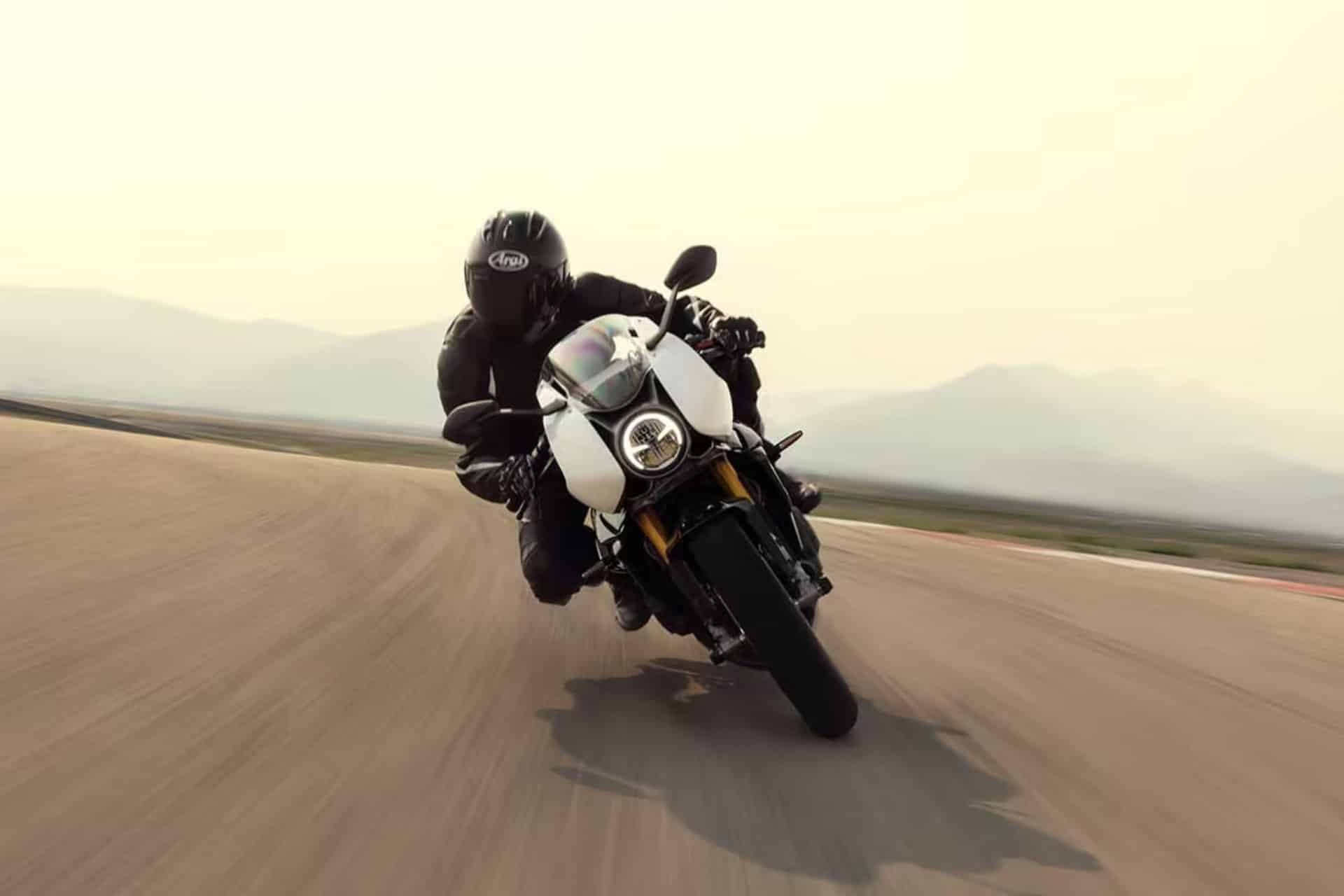 Especial de motos deportivas para el carné A - Triumph Speed Triple 1200 RR