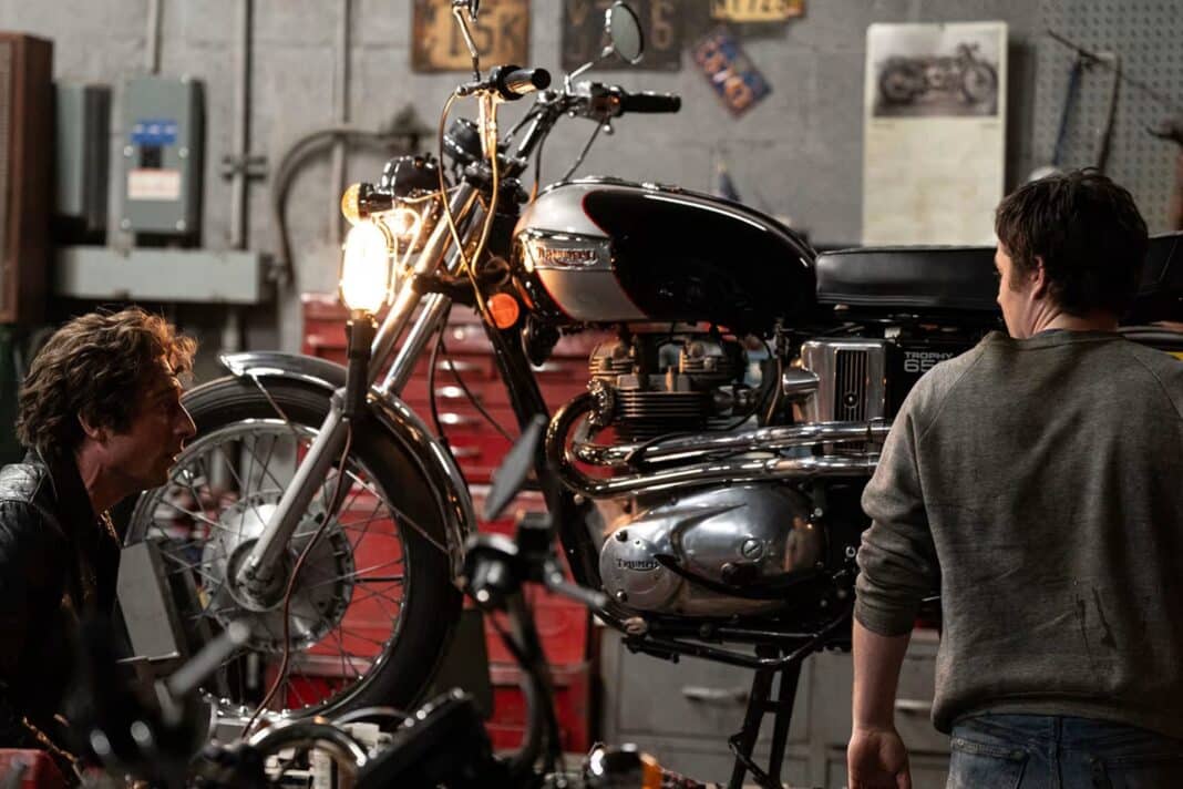 Triumph TR6C - Springsteen Deliver Me From Nowhere
