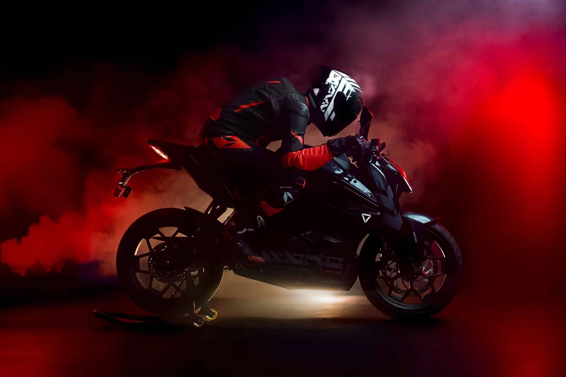 Ultraviolette da a conocer su gama 2026 con las nuevas X-47 Crossover, Tesseract, Shockwave y F99