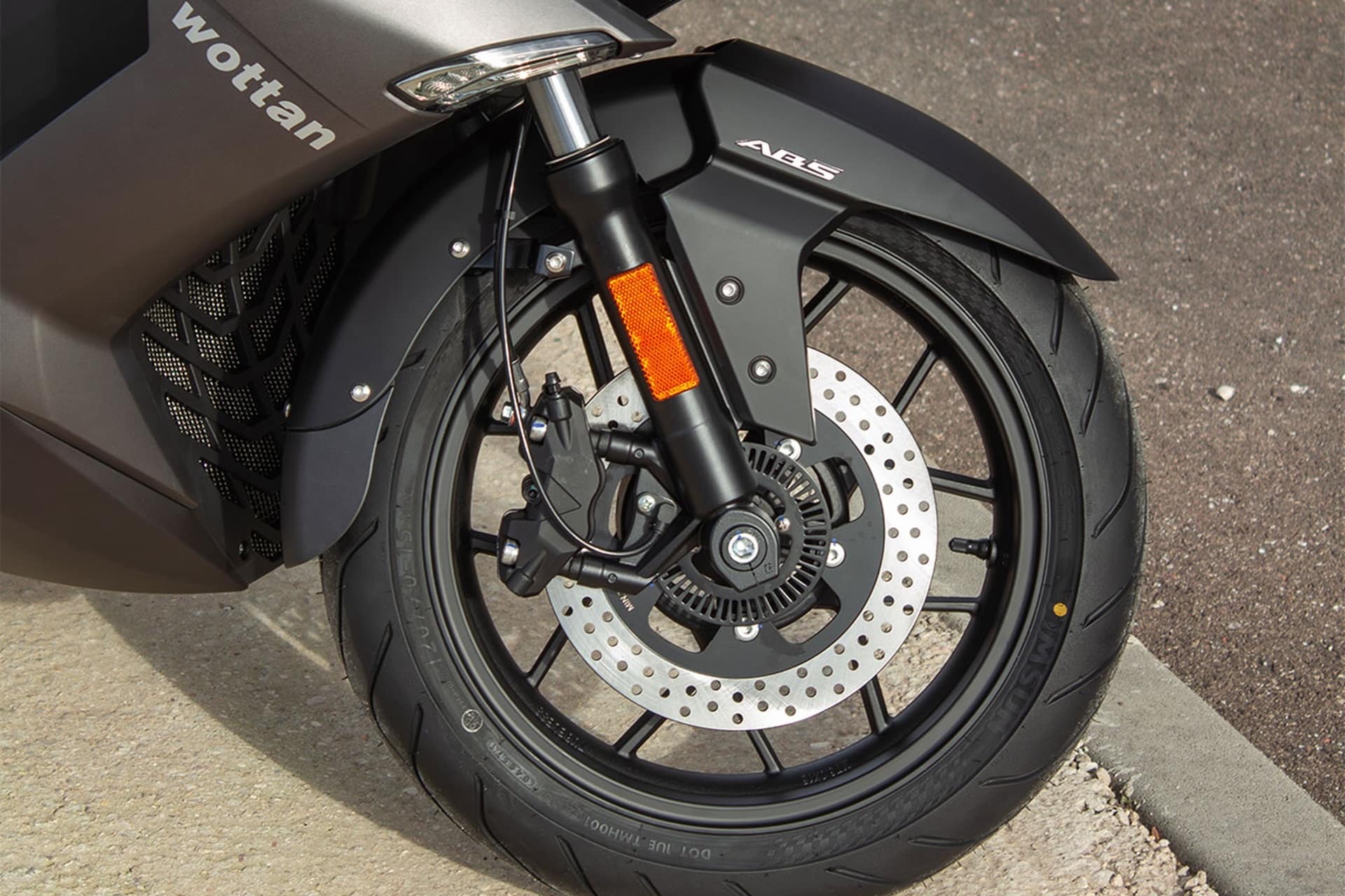 Wottan despliega todas sus novedades en EICMA, de cara al próximo 2026