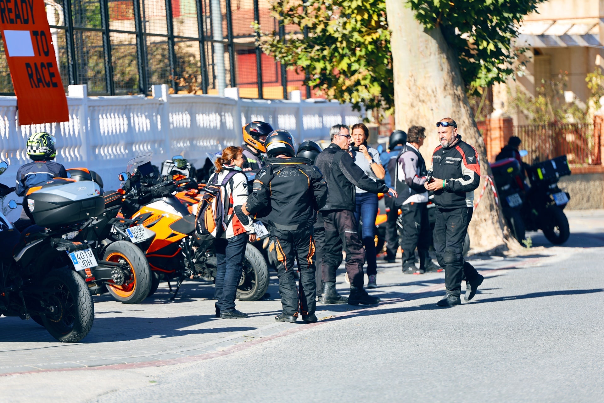La 10ª edición de la Reunión KTM reúne a más de 200 aficionados