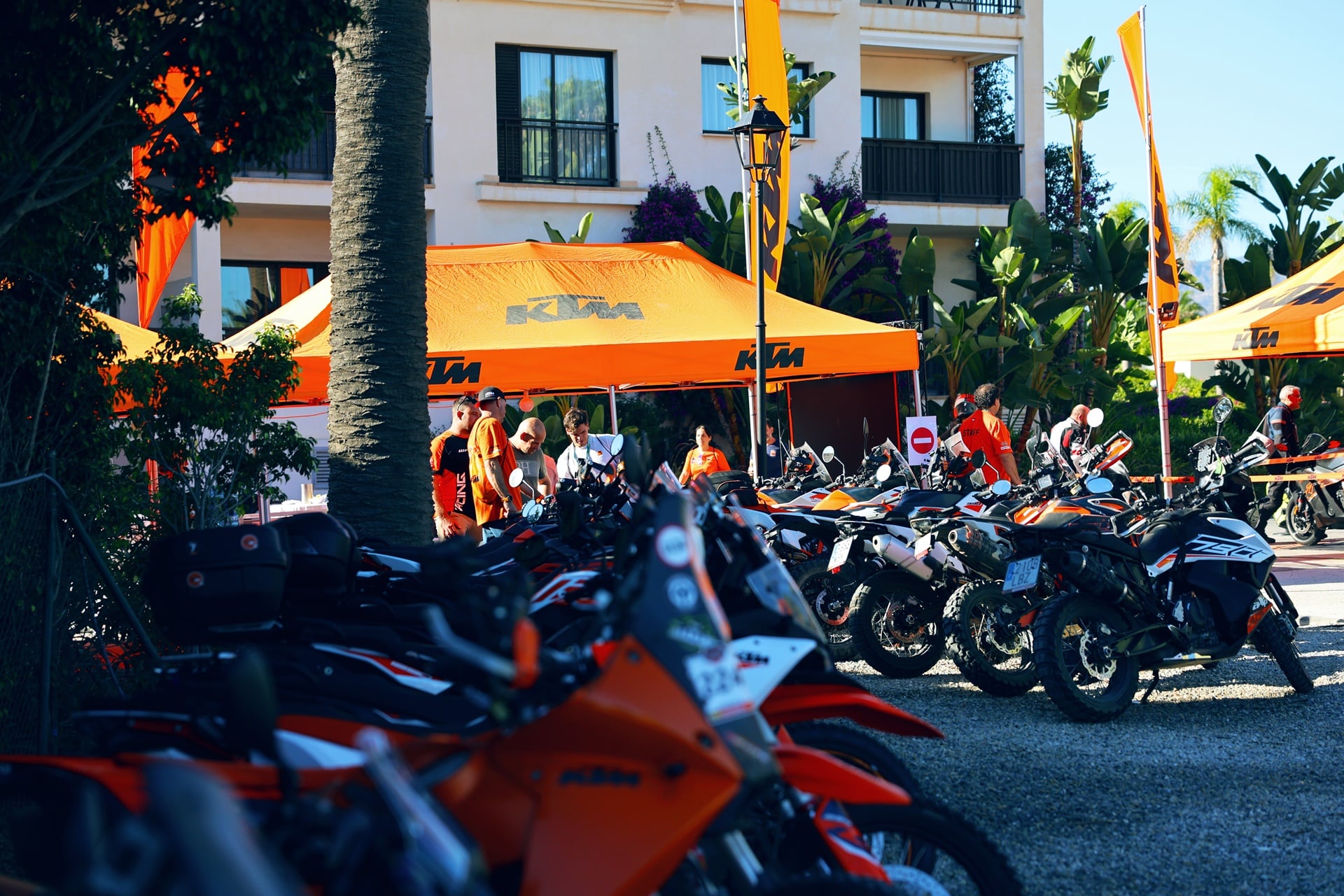 La 10ª edición de la Reunión KTM reúne a más de 200 aficionados