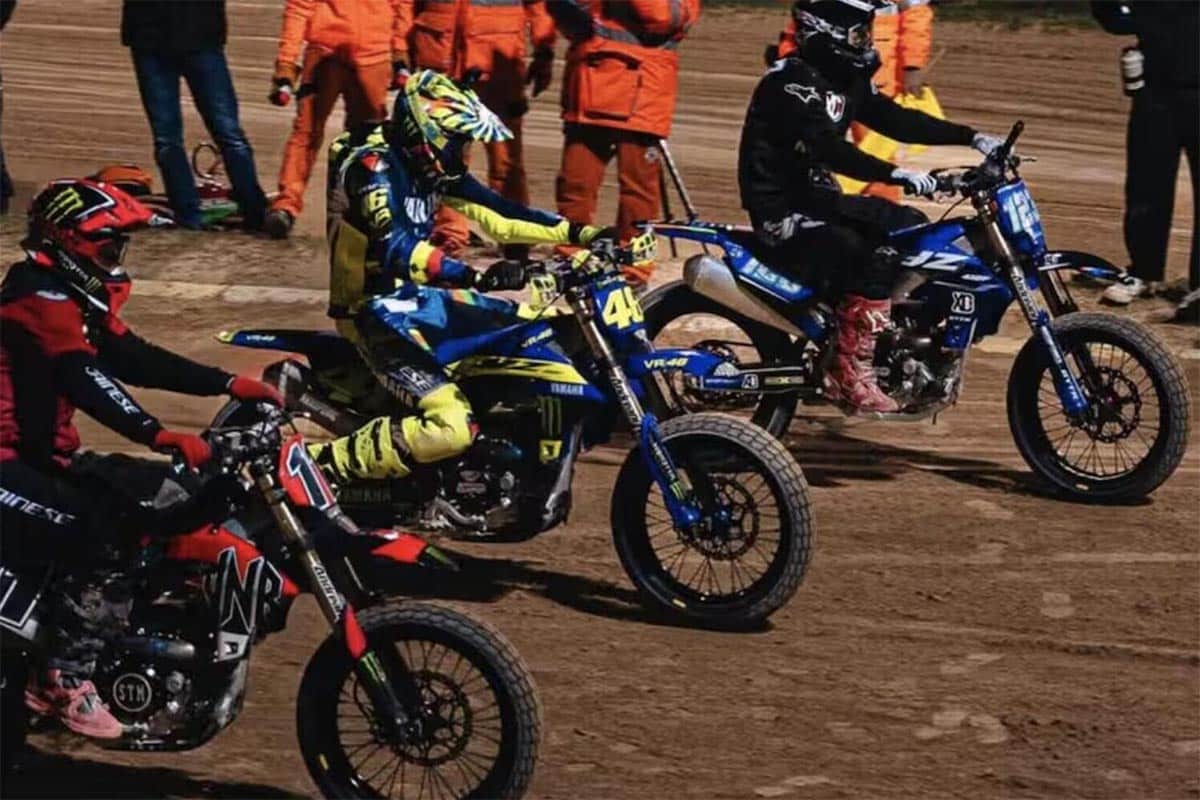 Valentino quedó fuera antes de poder competir en los 100 km, aunque se llevó la Sprint