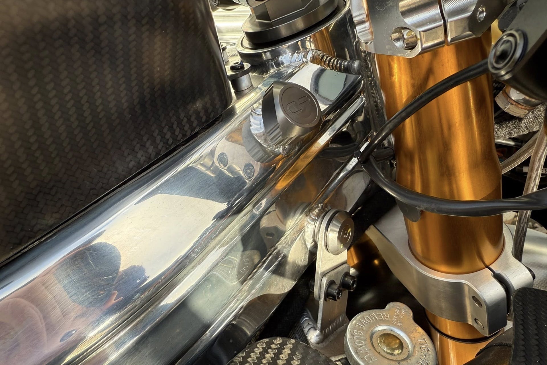 Motos de ensueño a la venta: Crighton CR700W