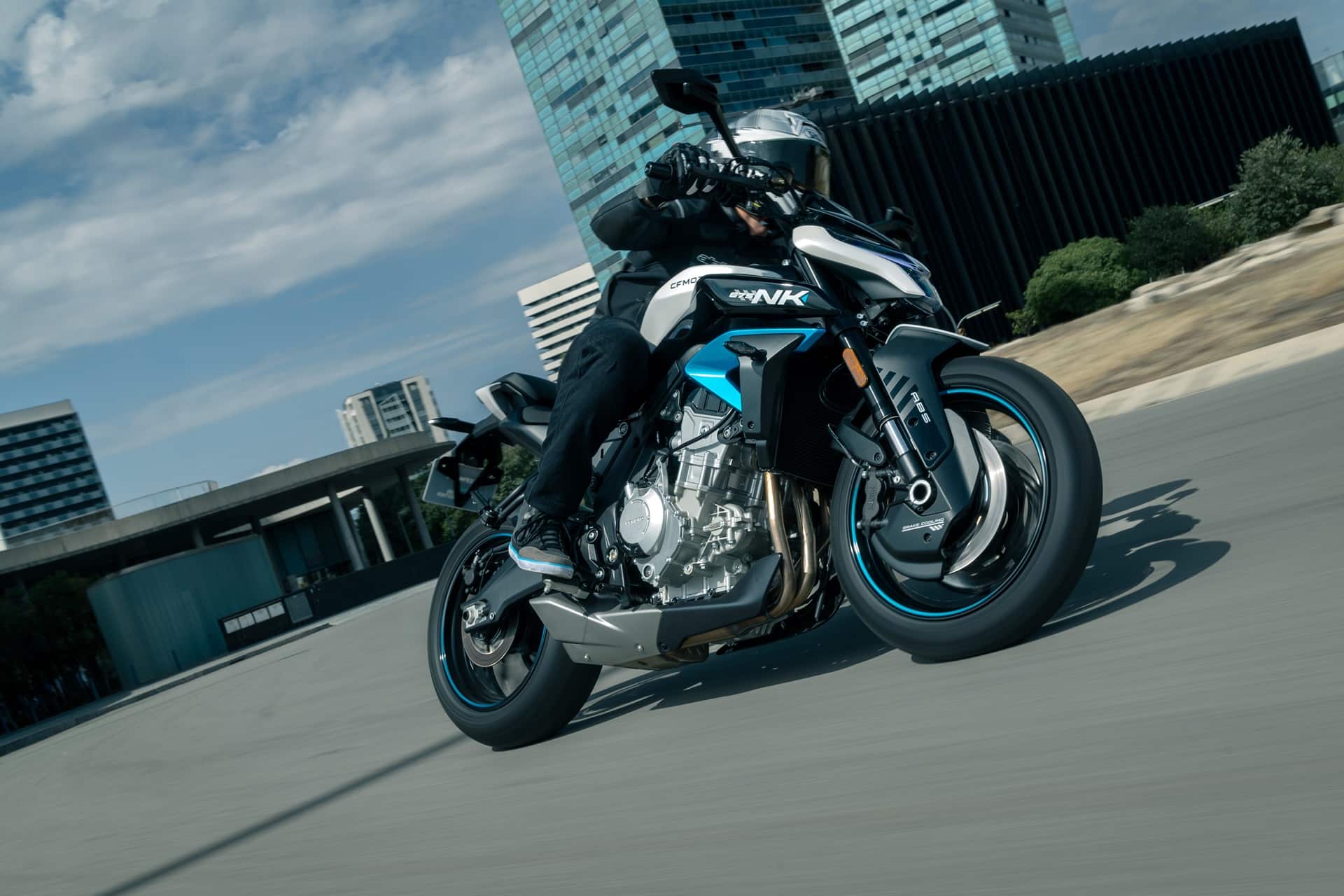 CFMoto 675NK 2026
