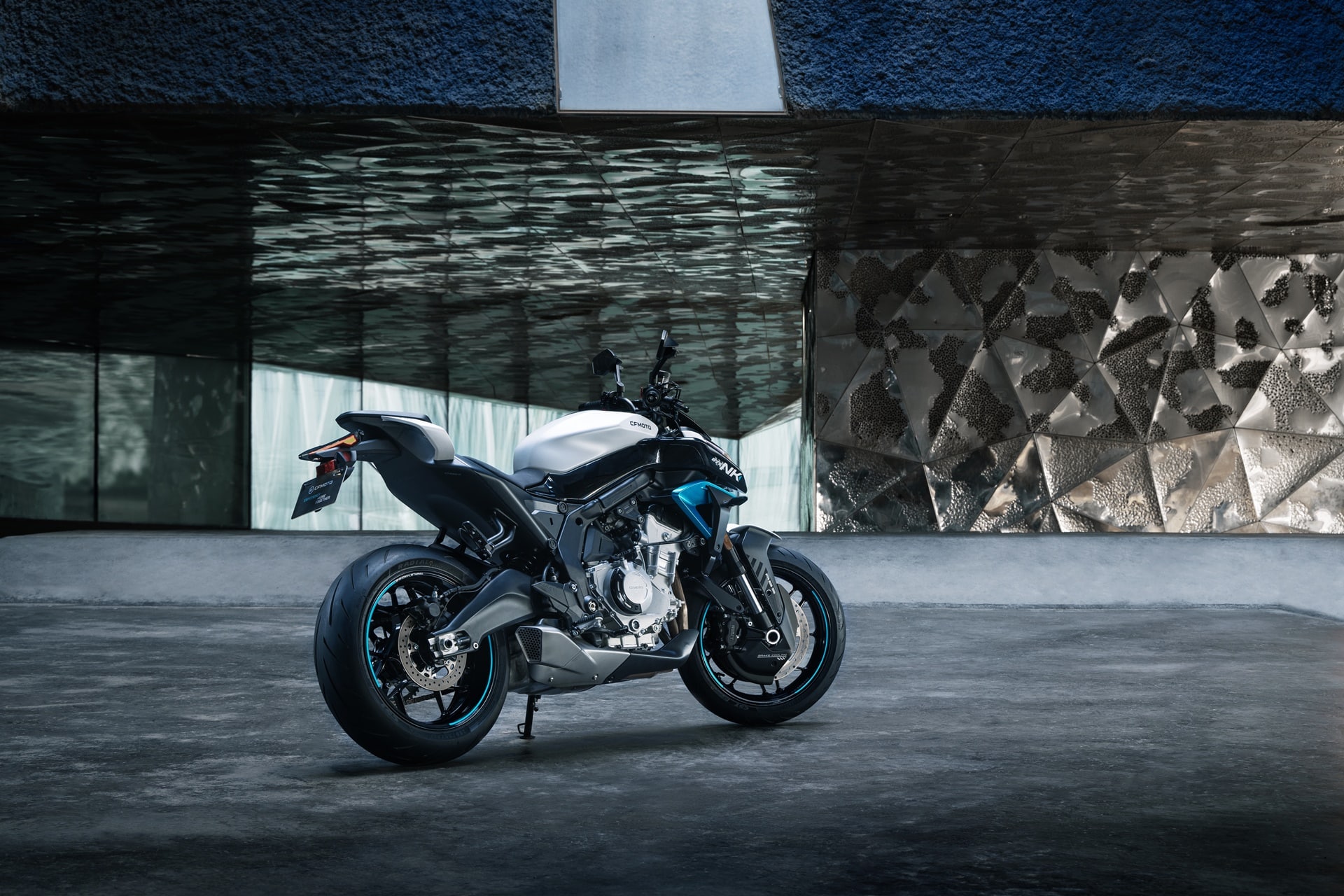 CFMoto 675NK 2026