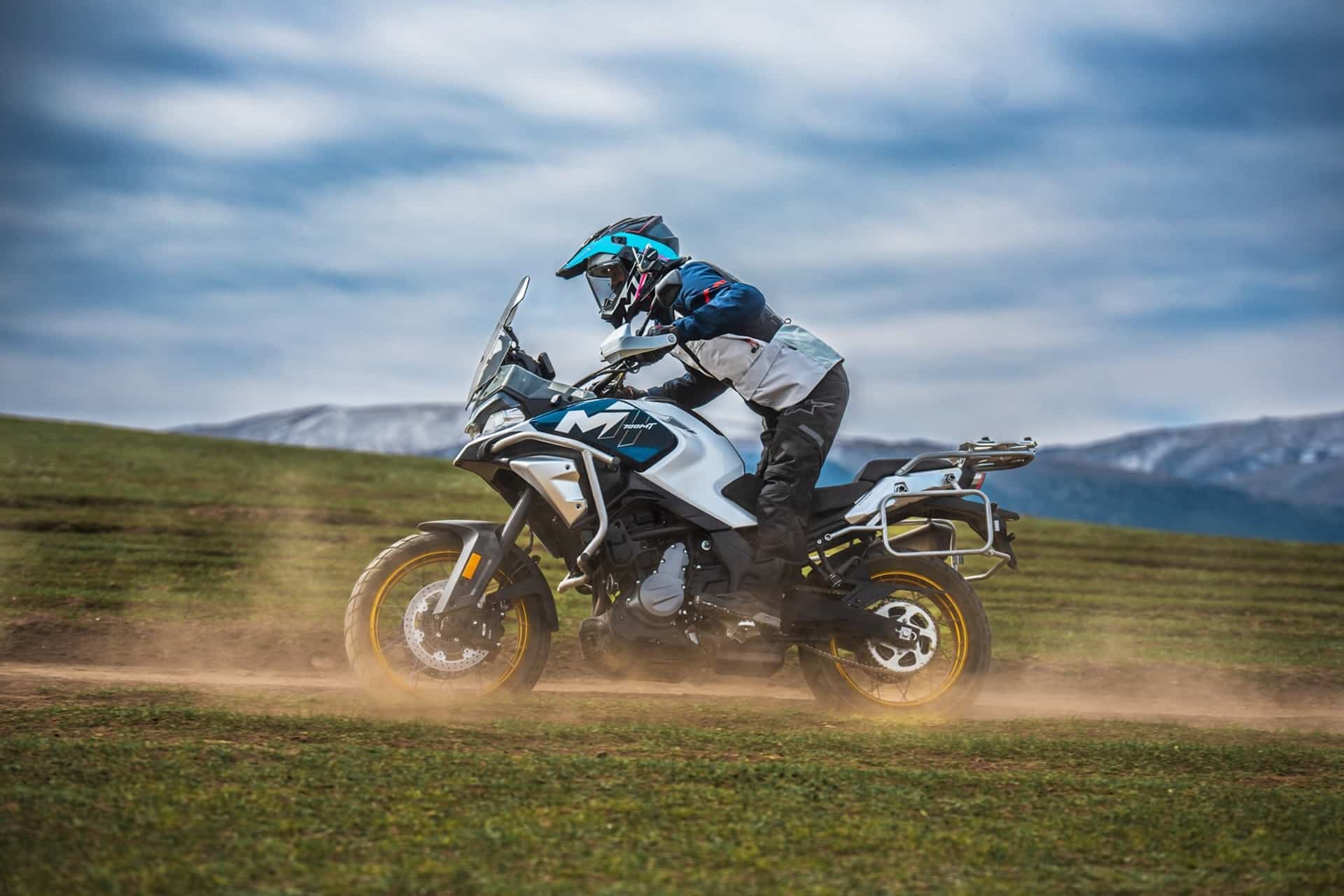 CFMoto 700MT 2026