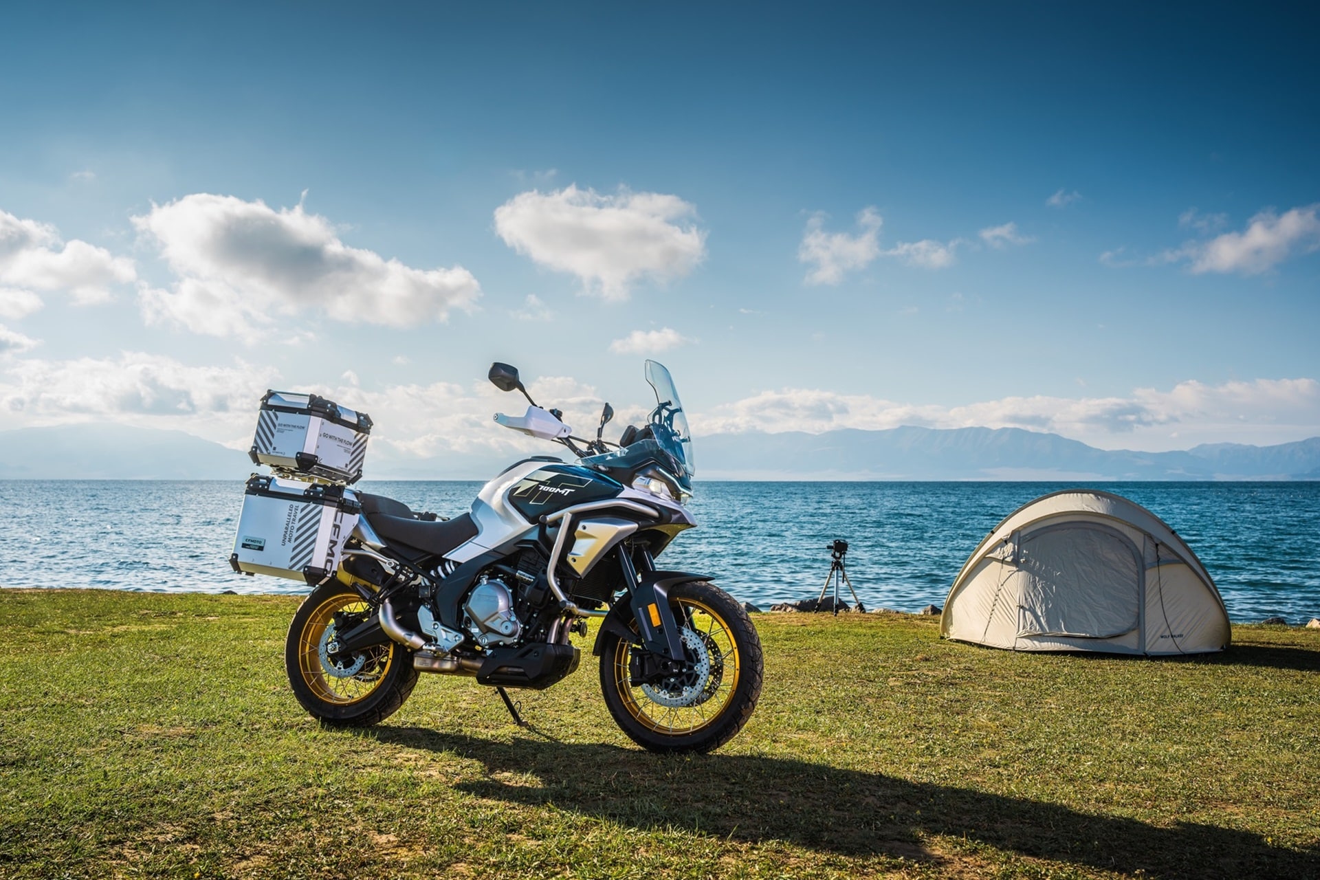 CFMoto 700MT 2026