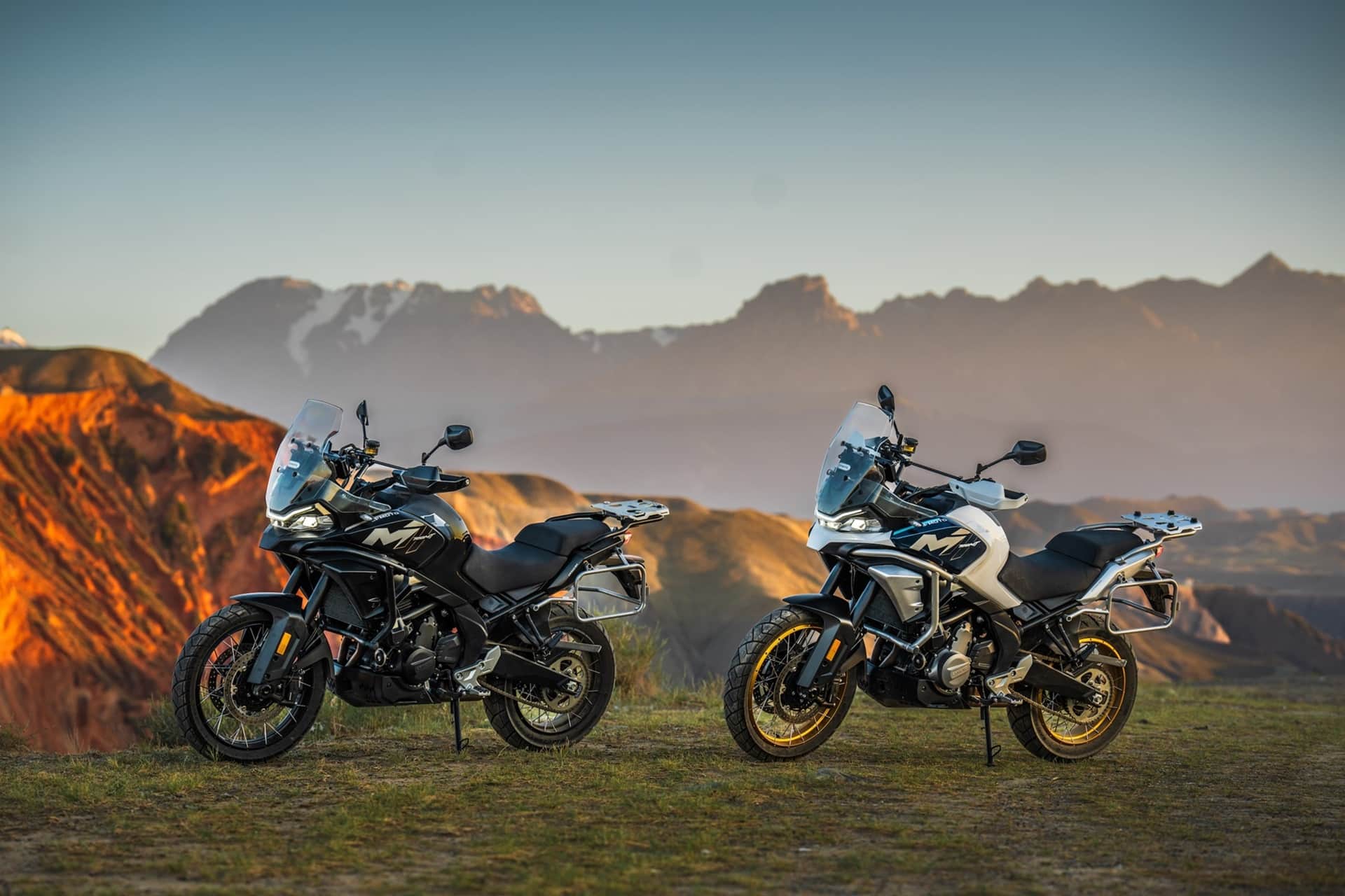 CFMoto 700MT 2026