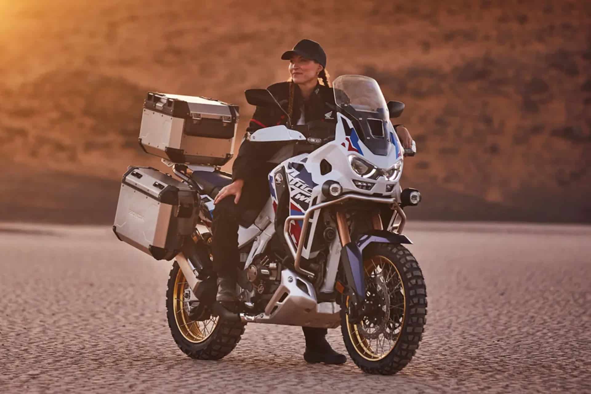 Todas las motos automáticas para el carnet A que puedes comprar en 2025 - Africa Twin Adventure Sports