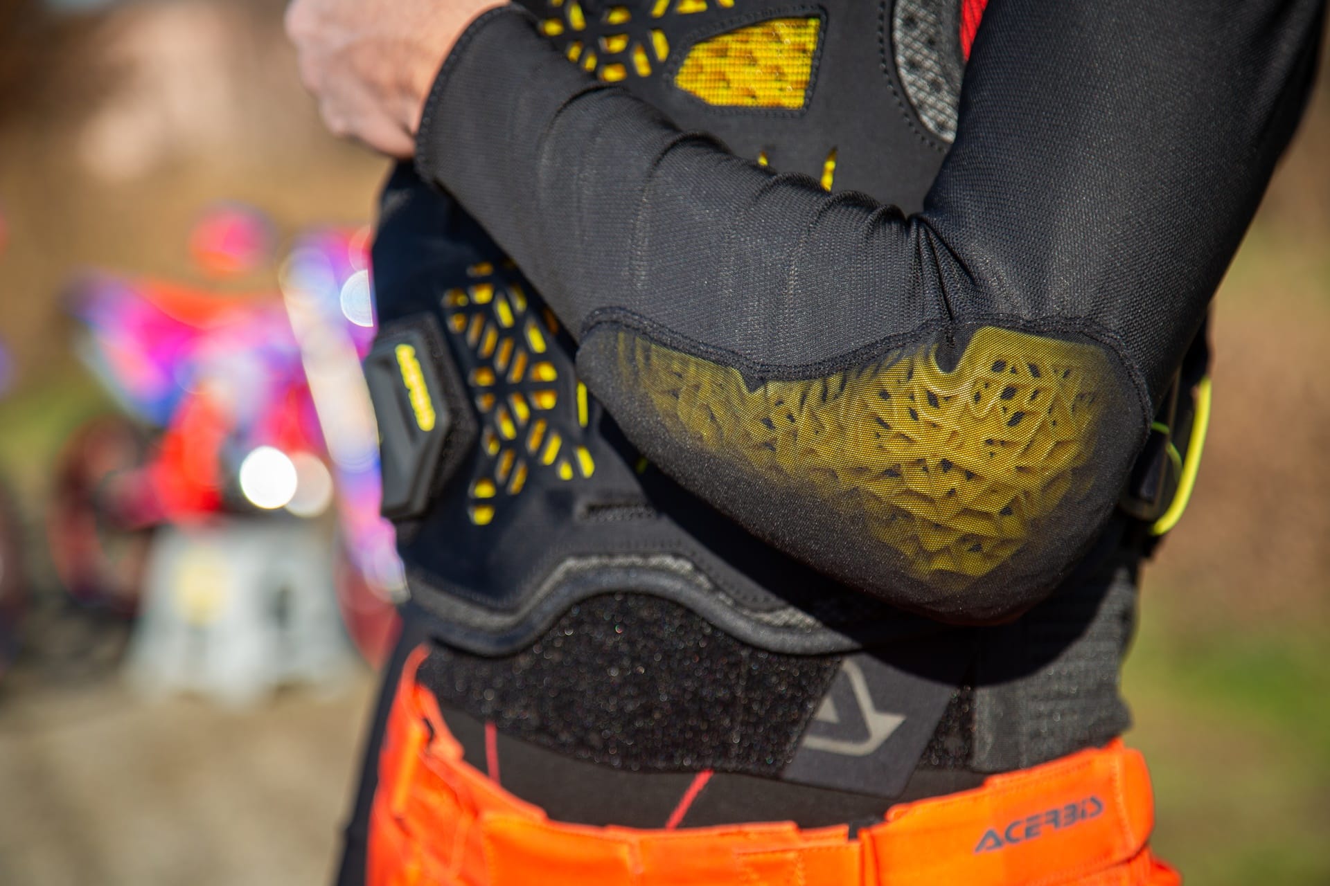 Nuevos Acerbis DNA 2.0 y Plasma 2.0: Seguridad al máximo nivel en el mundo de los protectores Offroad