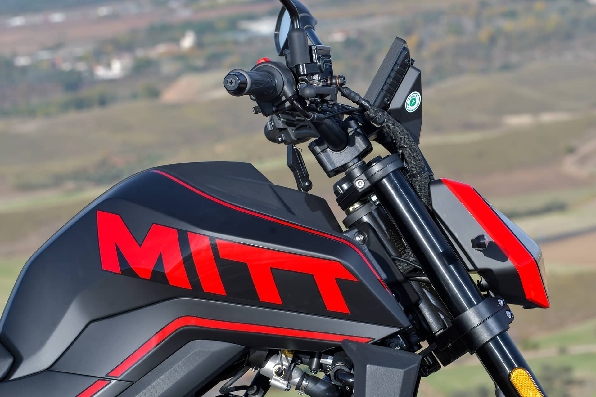 Prueba MITT NK 125 Brembo Edition