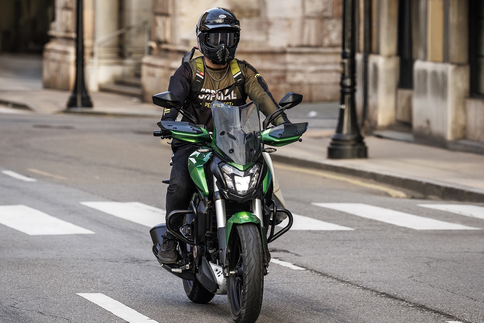 Bajaj hace que estrenar moto estas Navidades sea mucho más que una intención