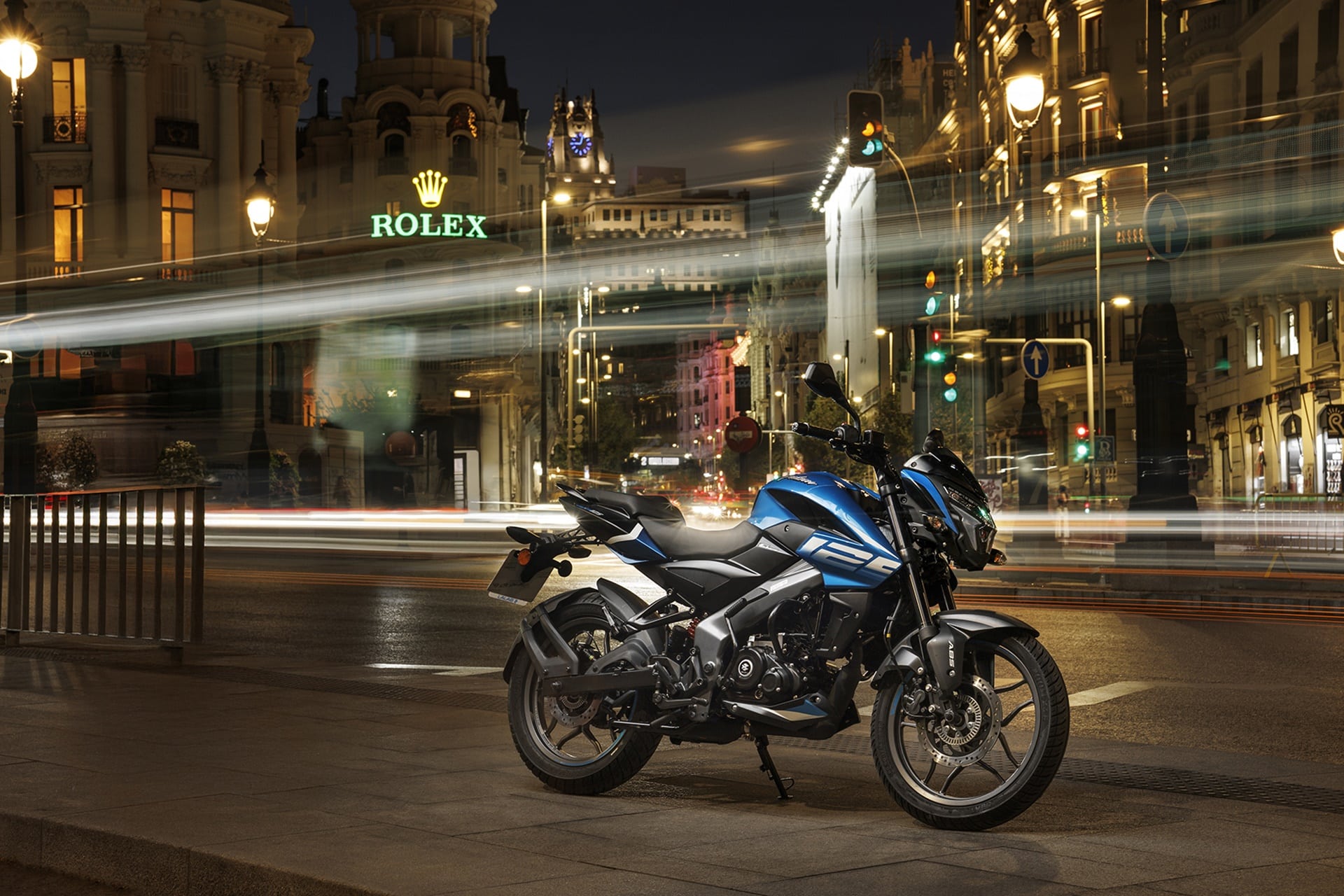 Pulsar NS125 y NS400Z: Dos naked ideales para iniciarse en el mundo de la moto