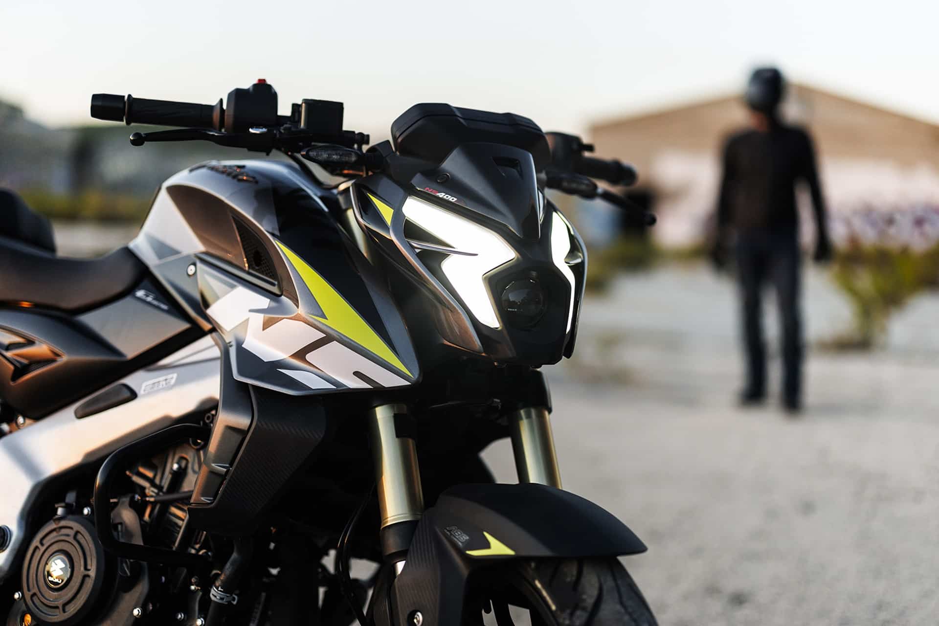Pulsar NS125 y NS400Z: Dos naked ideales para iniciarse en el mundo de la moto
