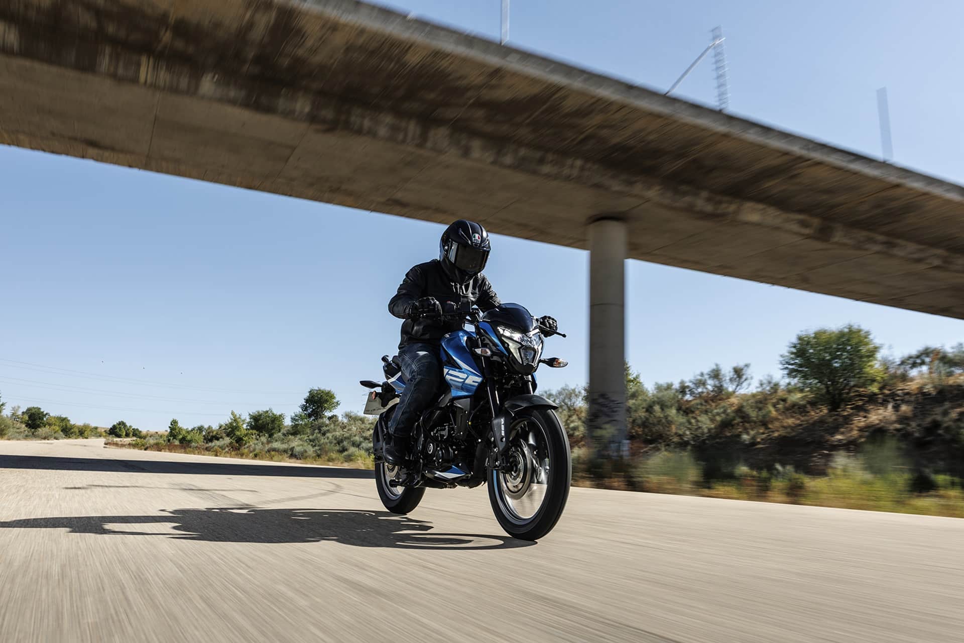 Pulsar NS125 y NS400Z: Dos naked ideales para iniciarse en el mundo de la moto