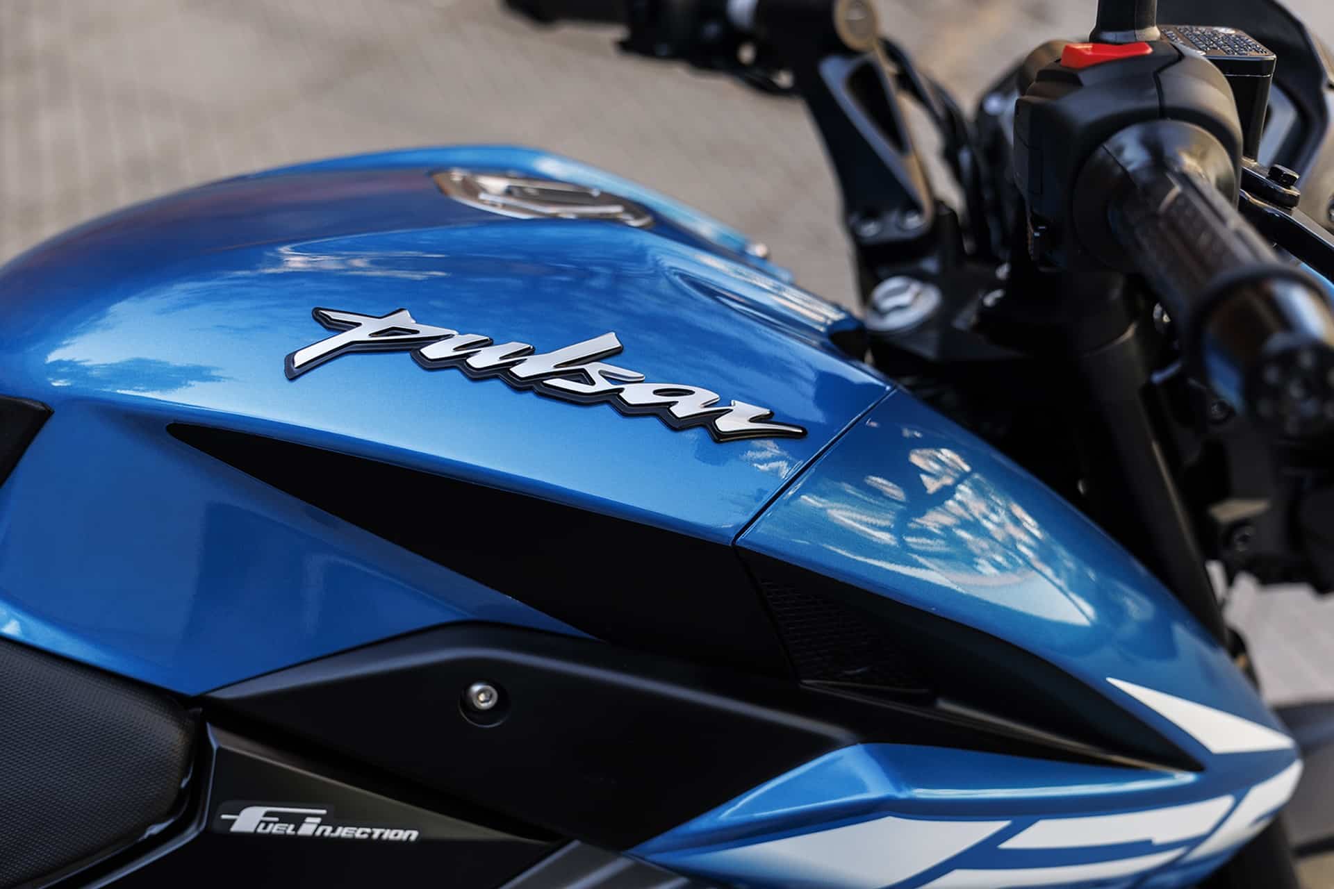 Pulsar NS125 y NS400Z: Dos naked ideales para iniciarse en el mundo de la moto