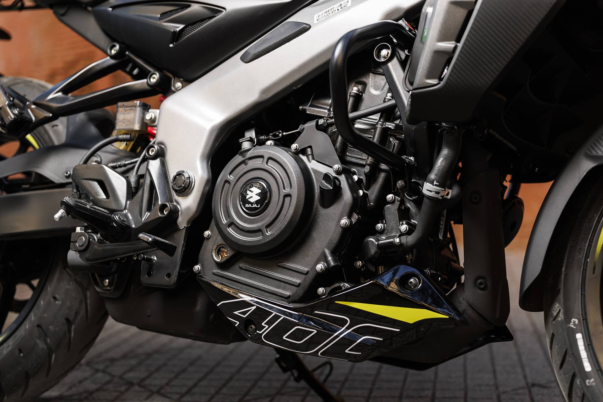 Pulsar NS125 y NS400Z: Dos naked ideales para iniciarse en el mundo de la moto
