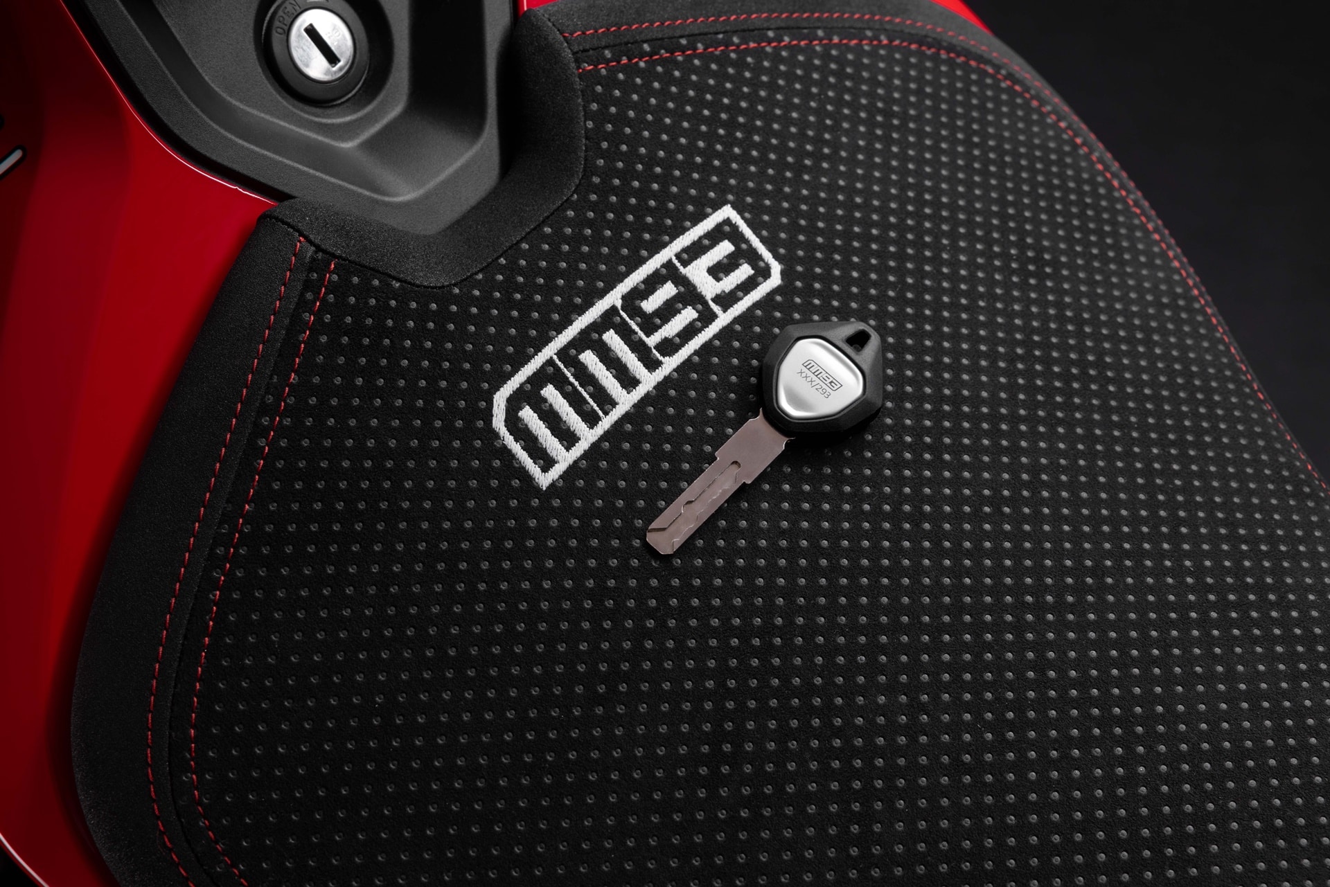 Ducati presenta la nueva Panigale V4 Márquez 2025 World Champion Replica: una pieza de coleccionista de edición limitada