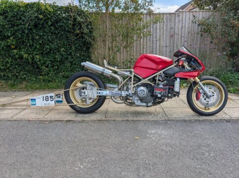 Ducati 916 Dragster: Herejía en toda regla…