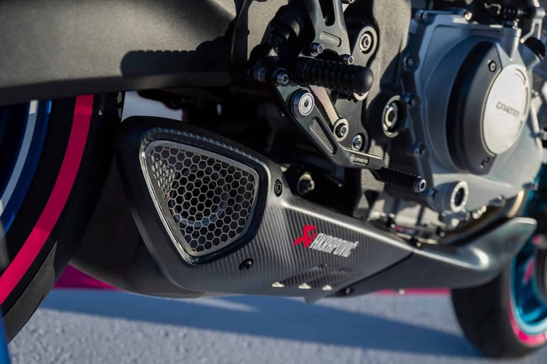 675NK GP Concept: CFMoto nos muestra su visión de futuro en el segmento naked