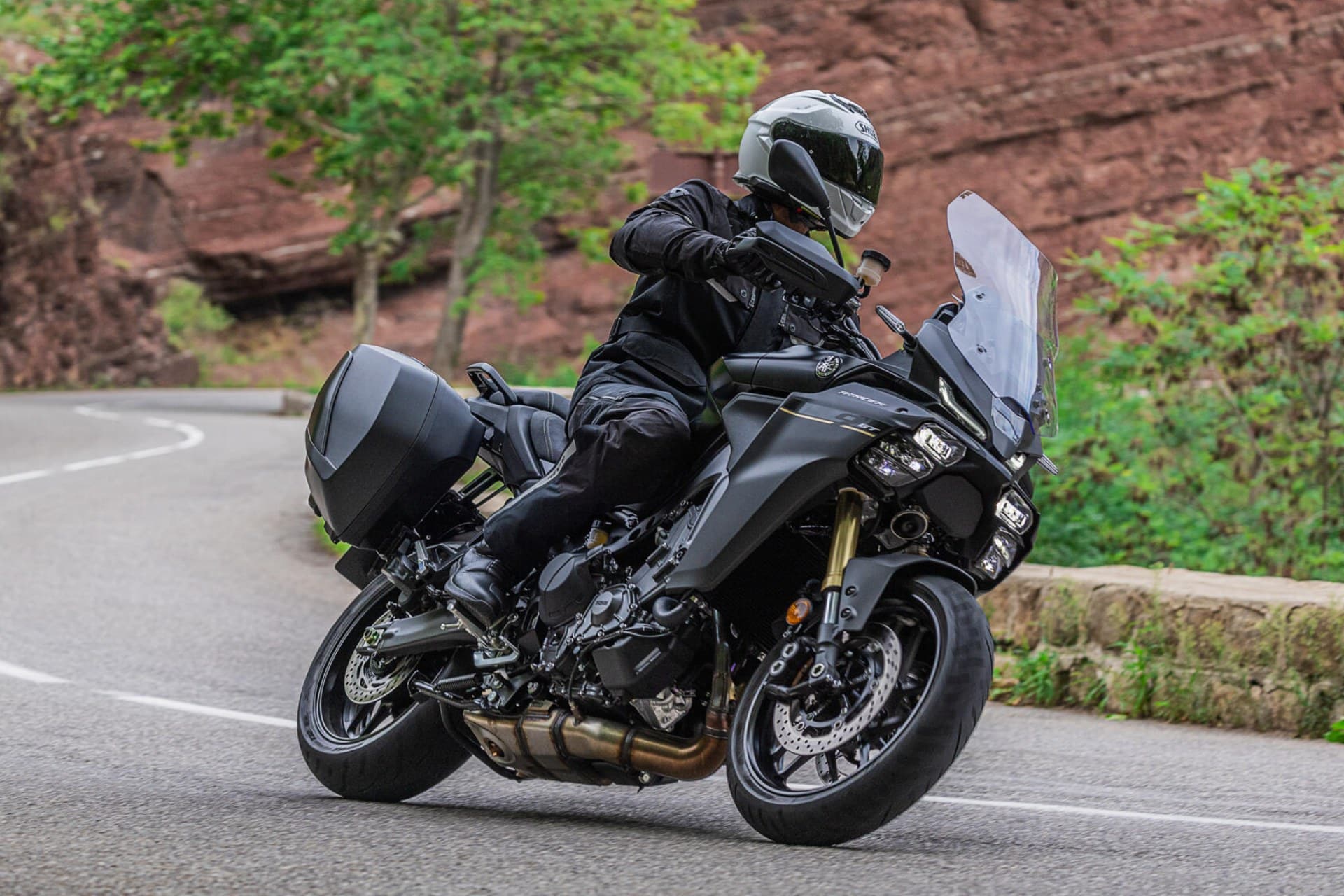 Todas las motos automáticas para el carnet A que puedes comprar en 2025 - Yamaha Tracer 9 GT