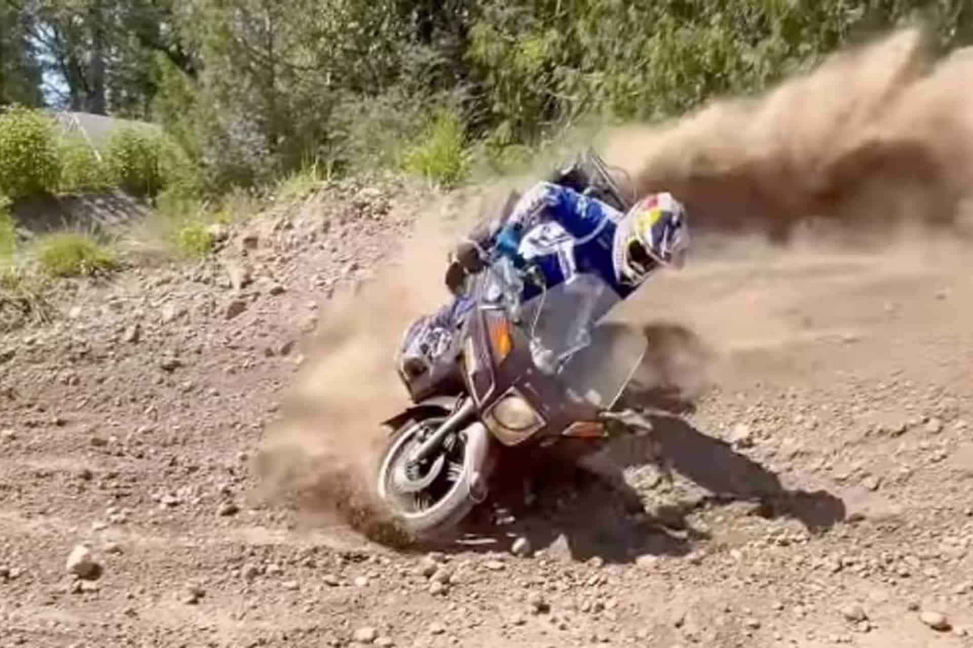 Kirian Mirabet y Carson Brown demuestran las capacidades Offroad de sendas Gold Wing
