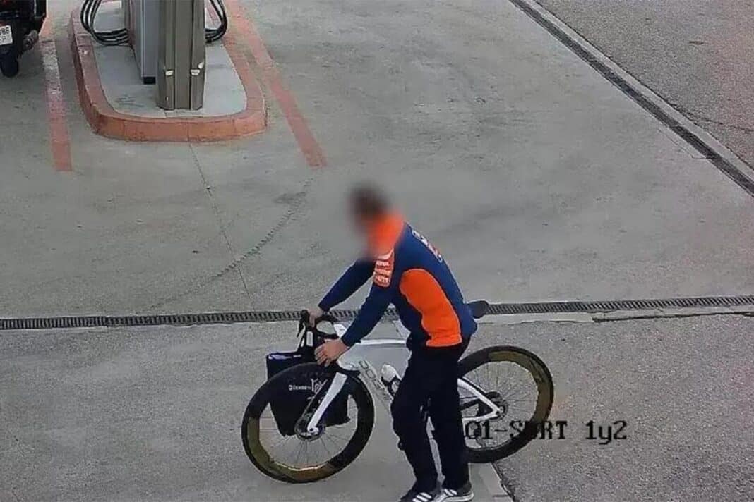 Ni Mortadelo… Se disfraza de mecánico, roba la bici de 20.000 euros de Martín y la Guardia Civil termina deteniéndolo