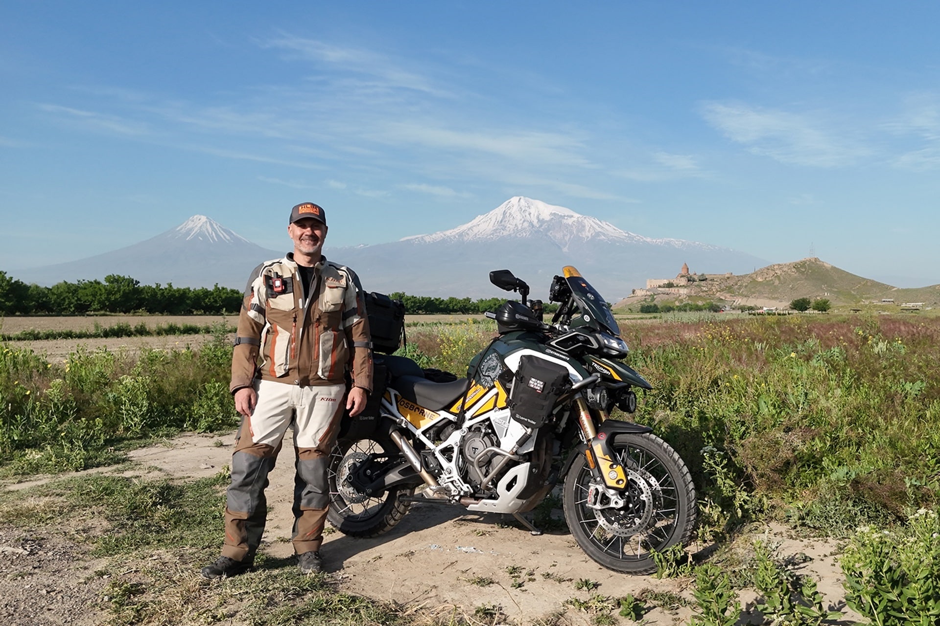 Julio Álamo se da “un paseo intercontinental” a lomos de su Triumph Tiger 1200