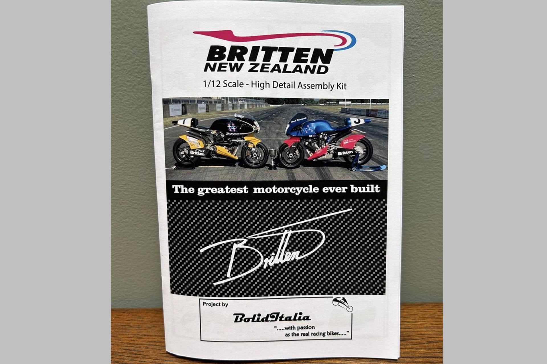 Ya puedes convertirte en el feliz propietario de una Britten V1000… Aunque sea a escala 1:12