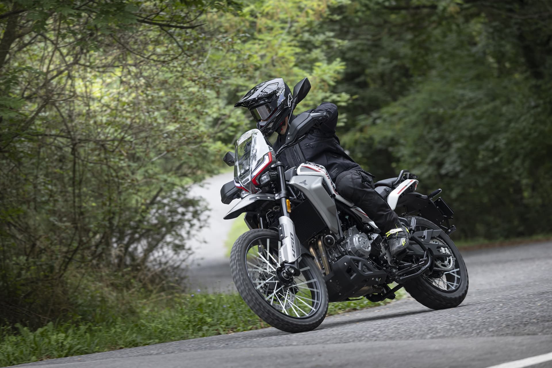 Moto Morini anuncia la apertura de pre-reservas de la nueva X-Cape 1200 y Alltrhike 450