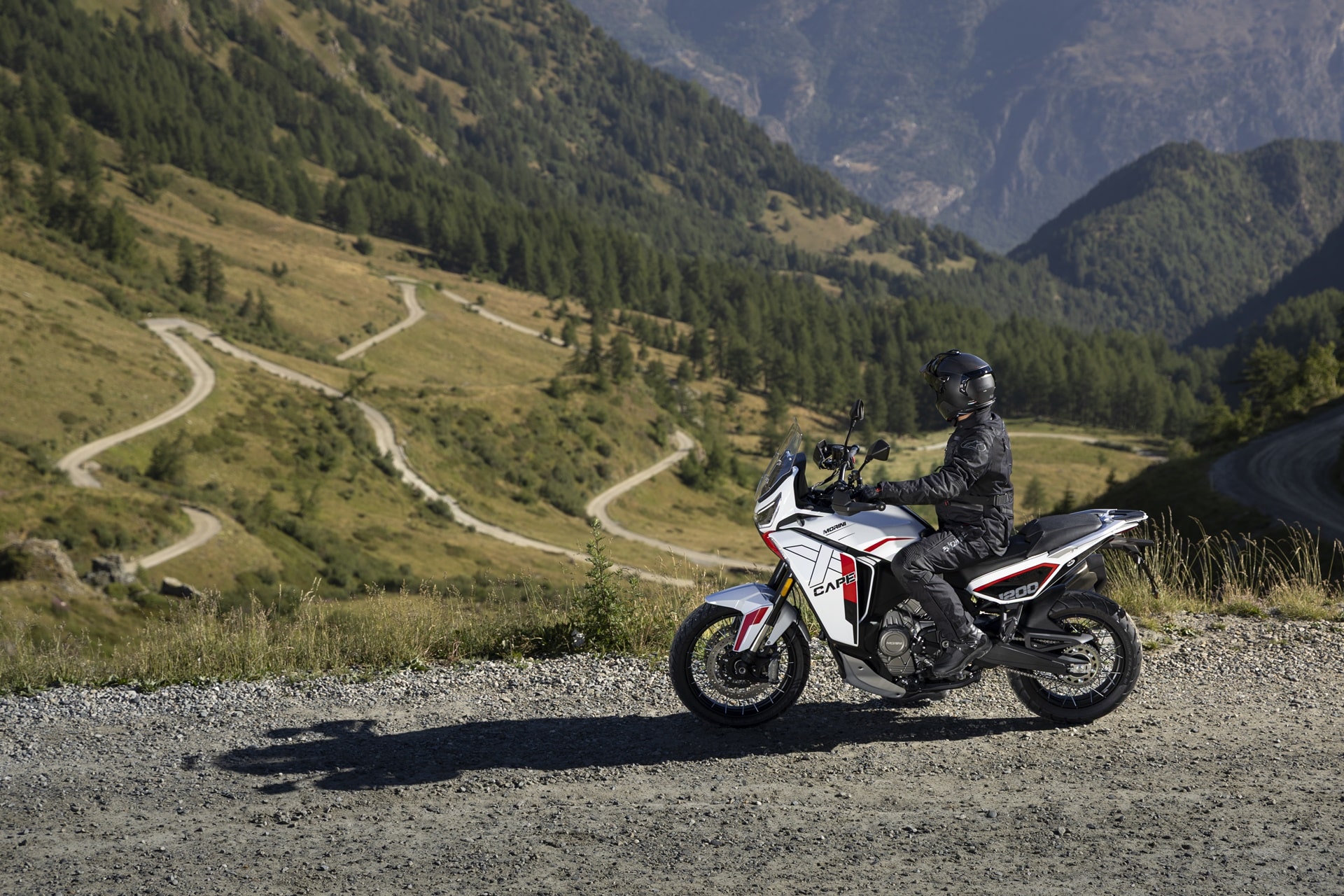 Moto Morini anuncia la apertura de pre-reservas de la nueva X-Cape 1200 y Alltrhike 450