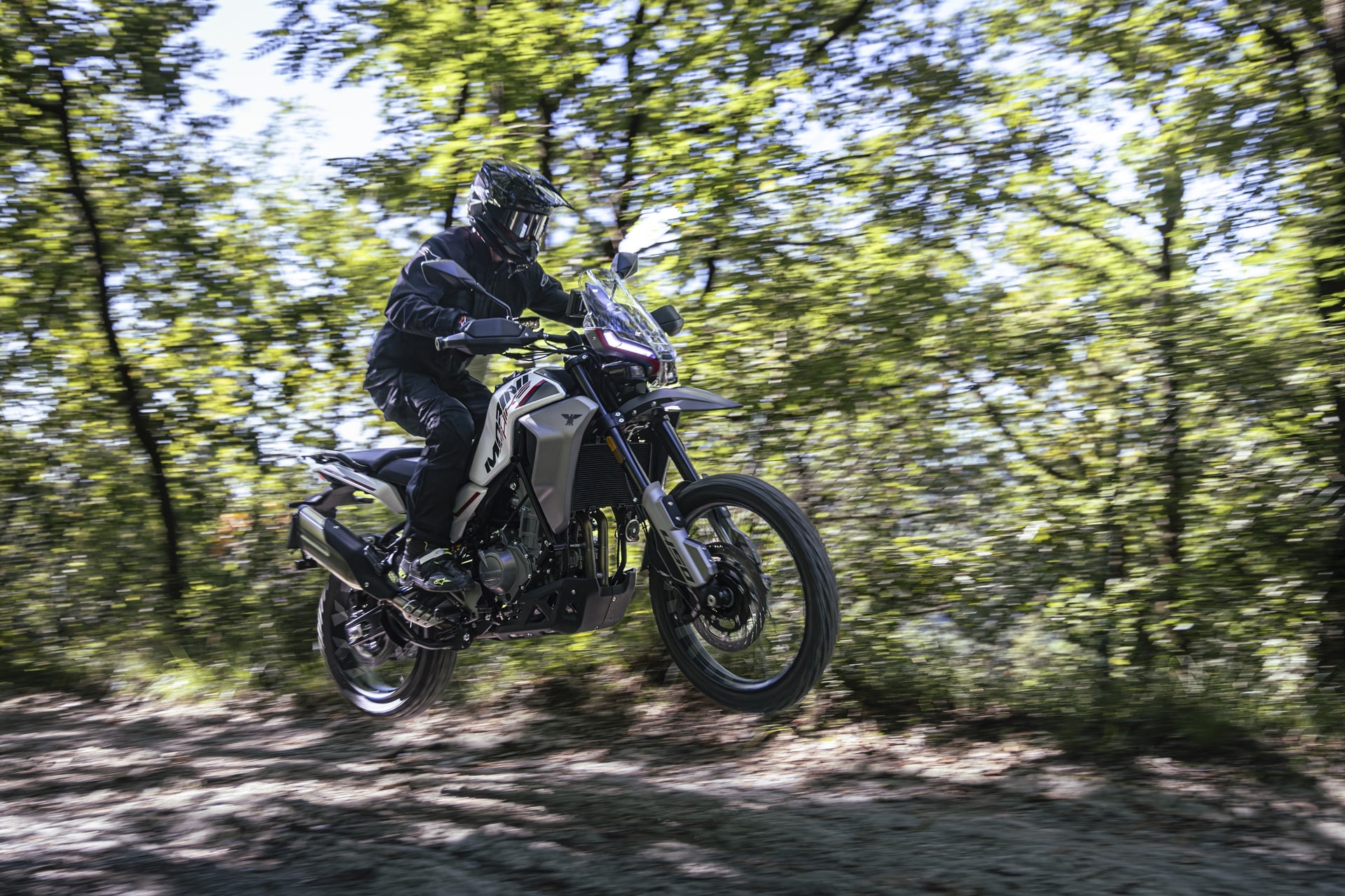 Moto Morini anuncia la apertura de pre-reservas de la nueva X-Cape 1200 y Alltrhike 450