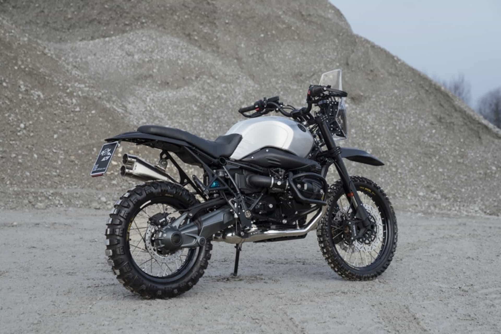 BMW R9T ADV by Loose Screw