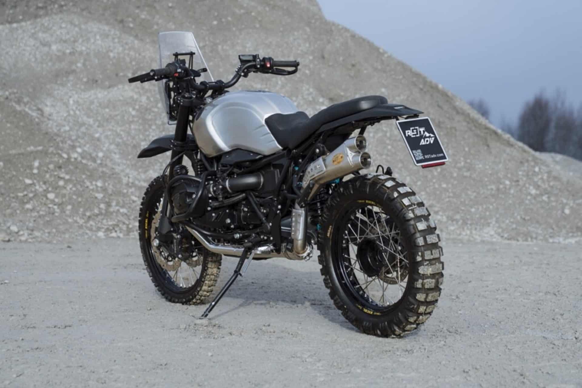 BMW R9T ADV by Loose Screw