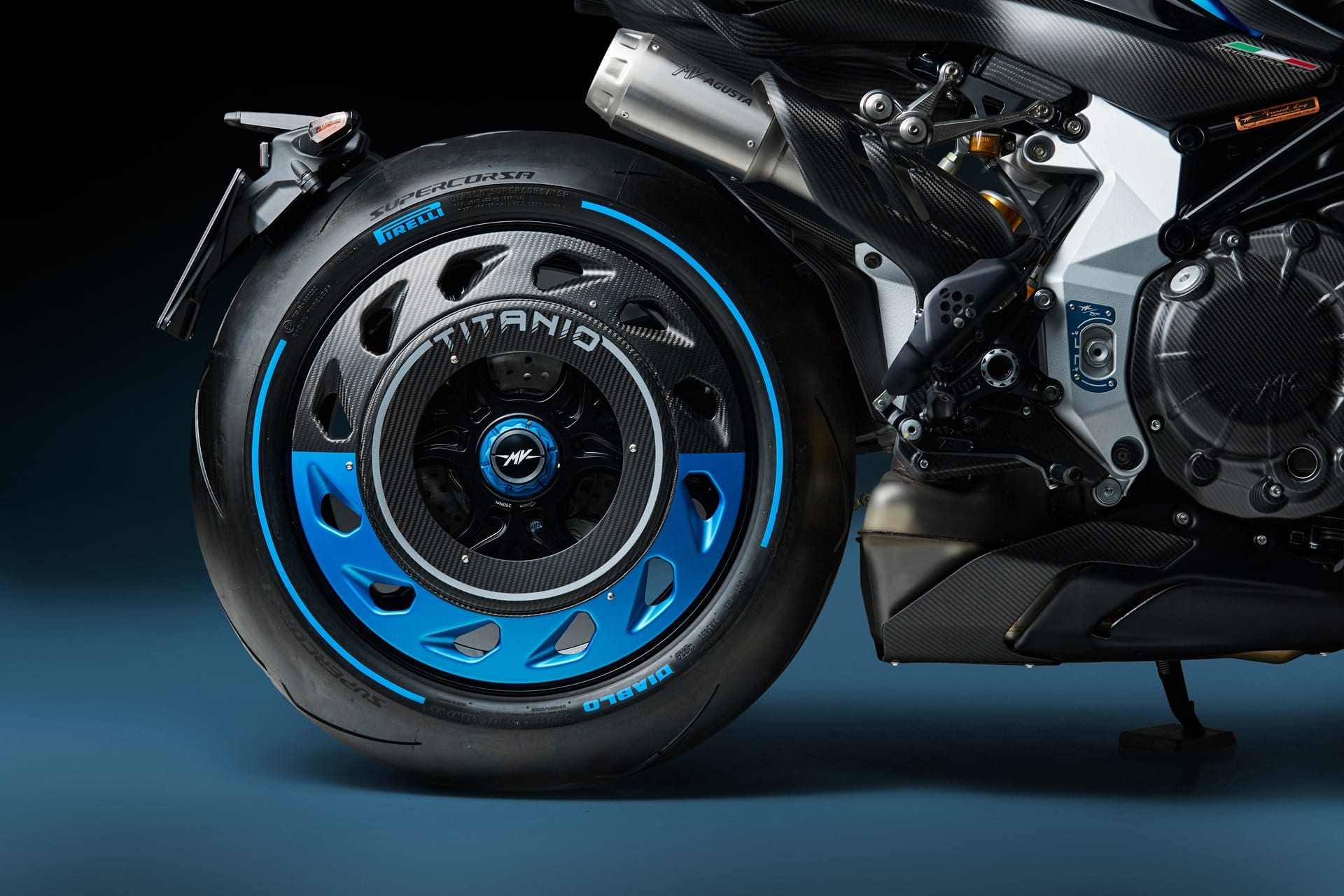 MV Agusta Rush Titanio: Ingeniería de precisión en su máxima expresión