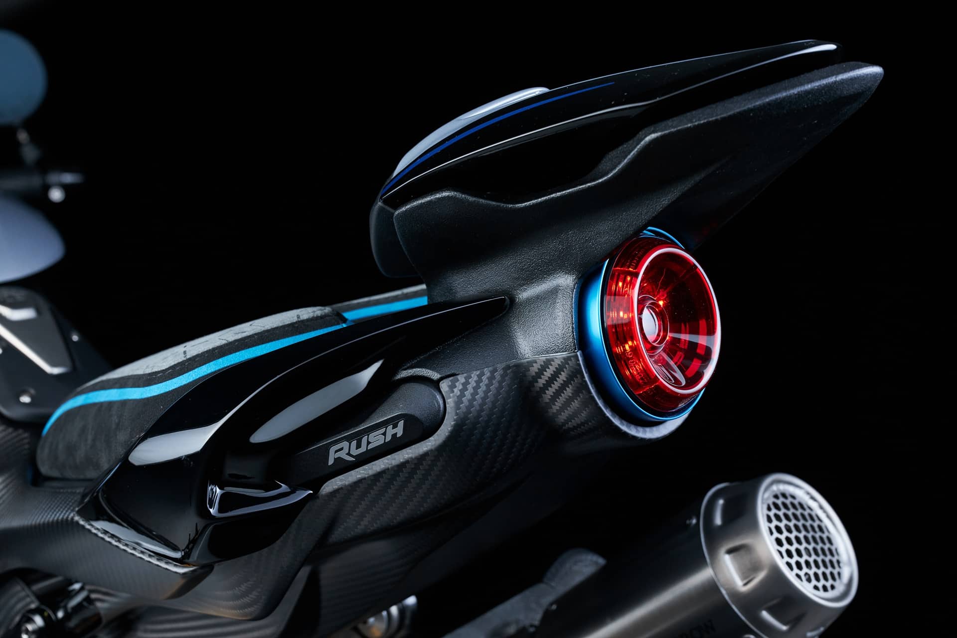 MV Agusta Rush Titanio: Ingeniería de precisión en su máxima expresión